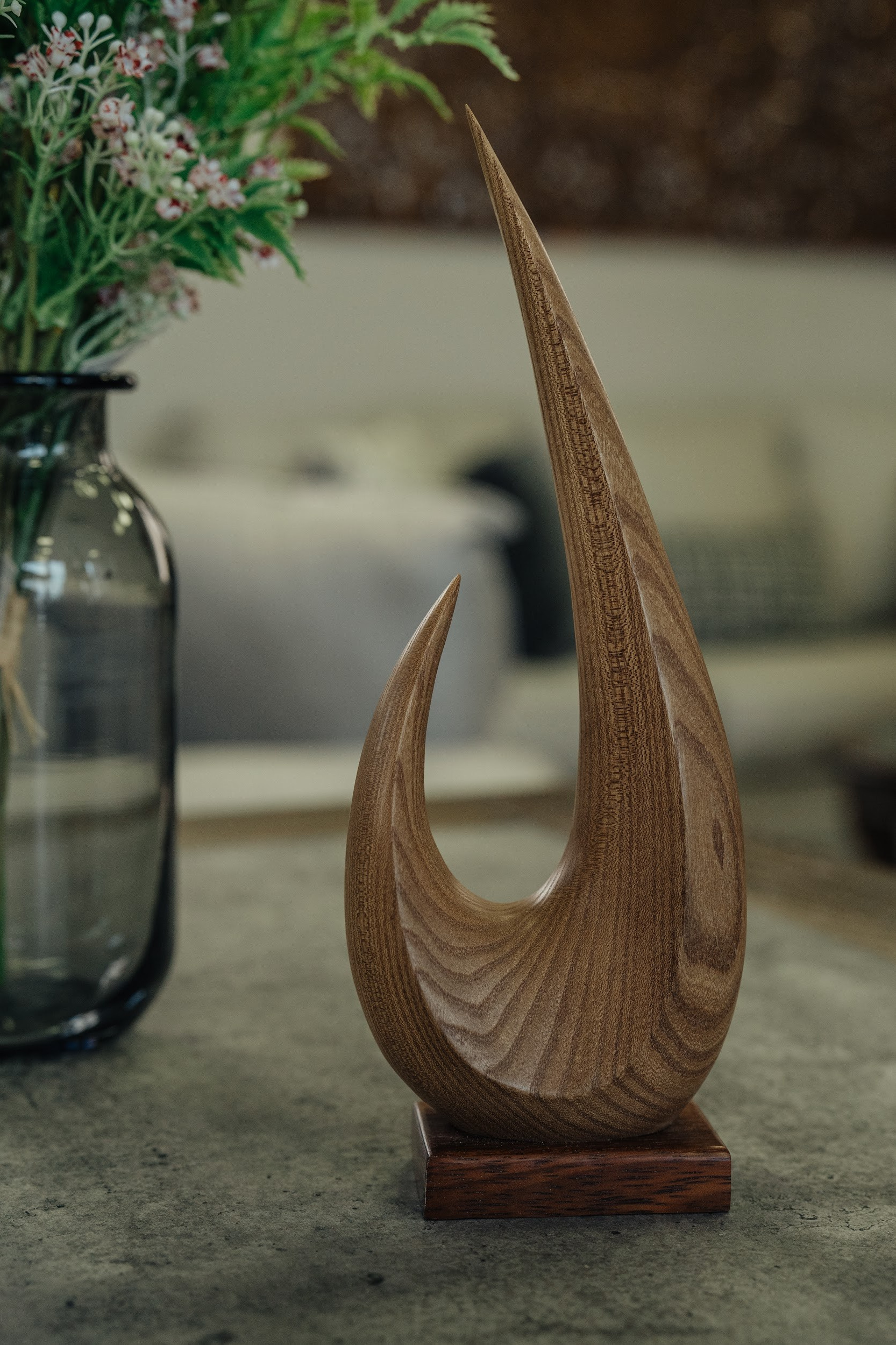 Всплеск. Резьба по дереву. Уникальные декоративные скульптуры для интерьера