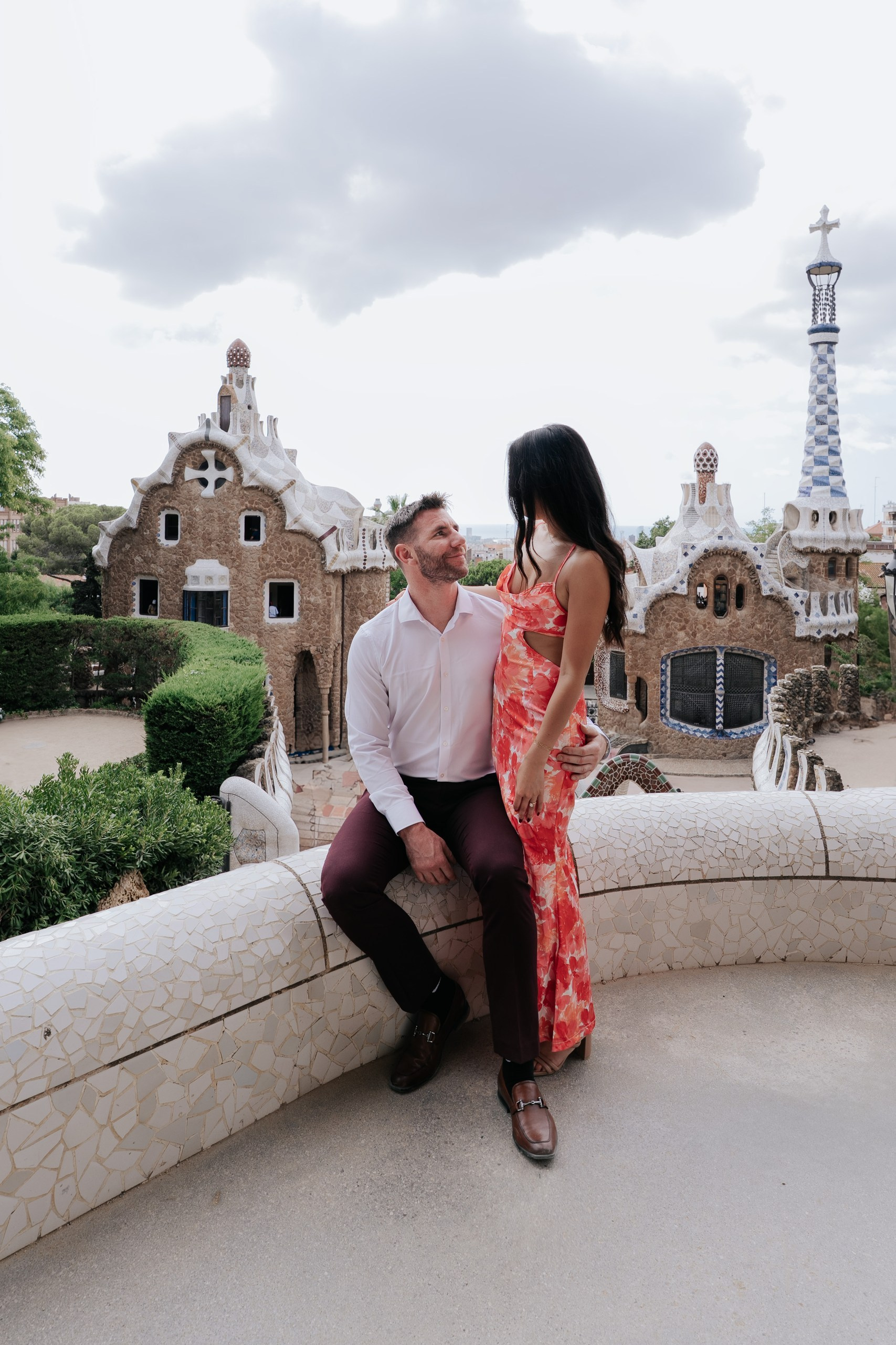 Proposal park Guell. DiaFoto — Wow Photographer in Barcelona | Premium Barcelona Photoshoot Experience