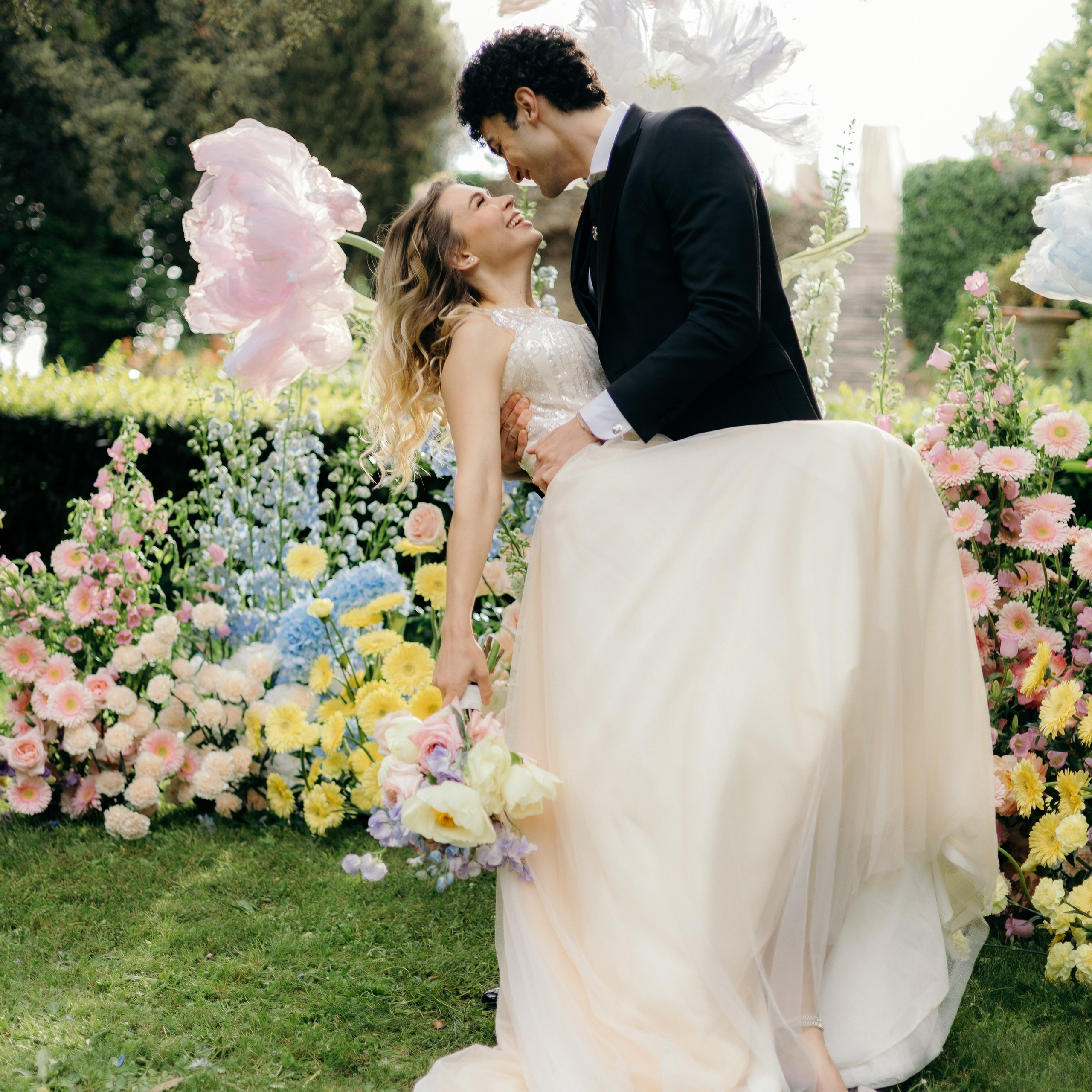 Investment. Sara Luca Wedding Photographer in Italy and Europe