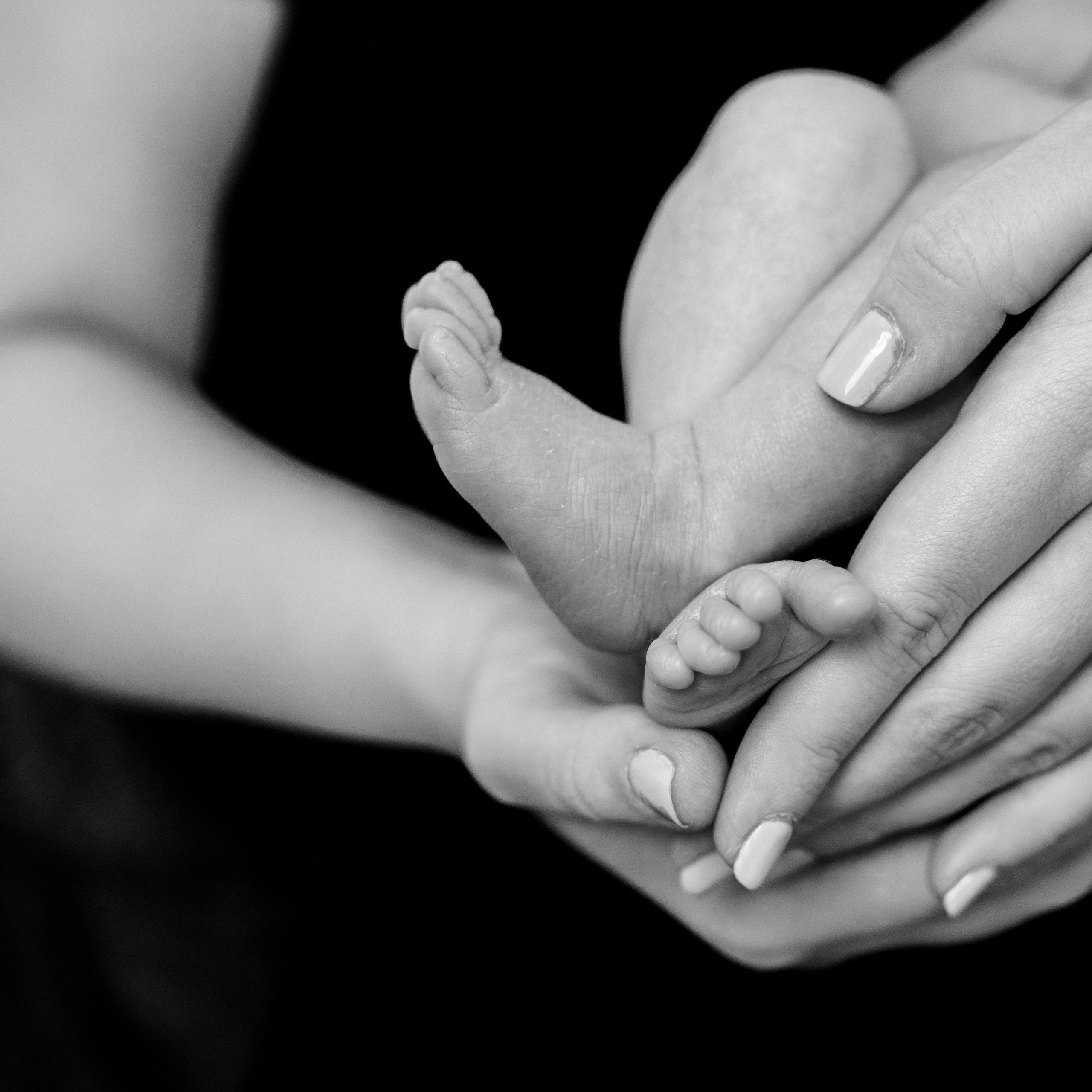 Odotus ja newborn kuvaus. Ekaterina Mansur, muotokuvafotografi Suomessa (Helsingissä ja Uudellam