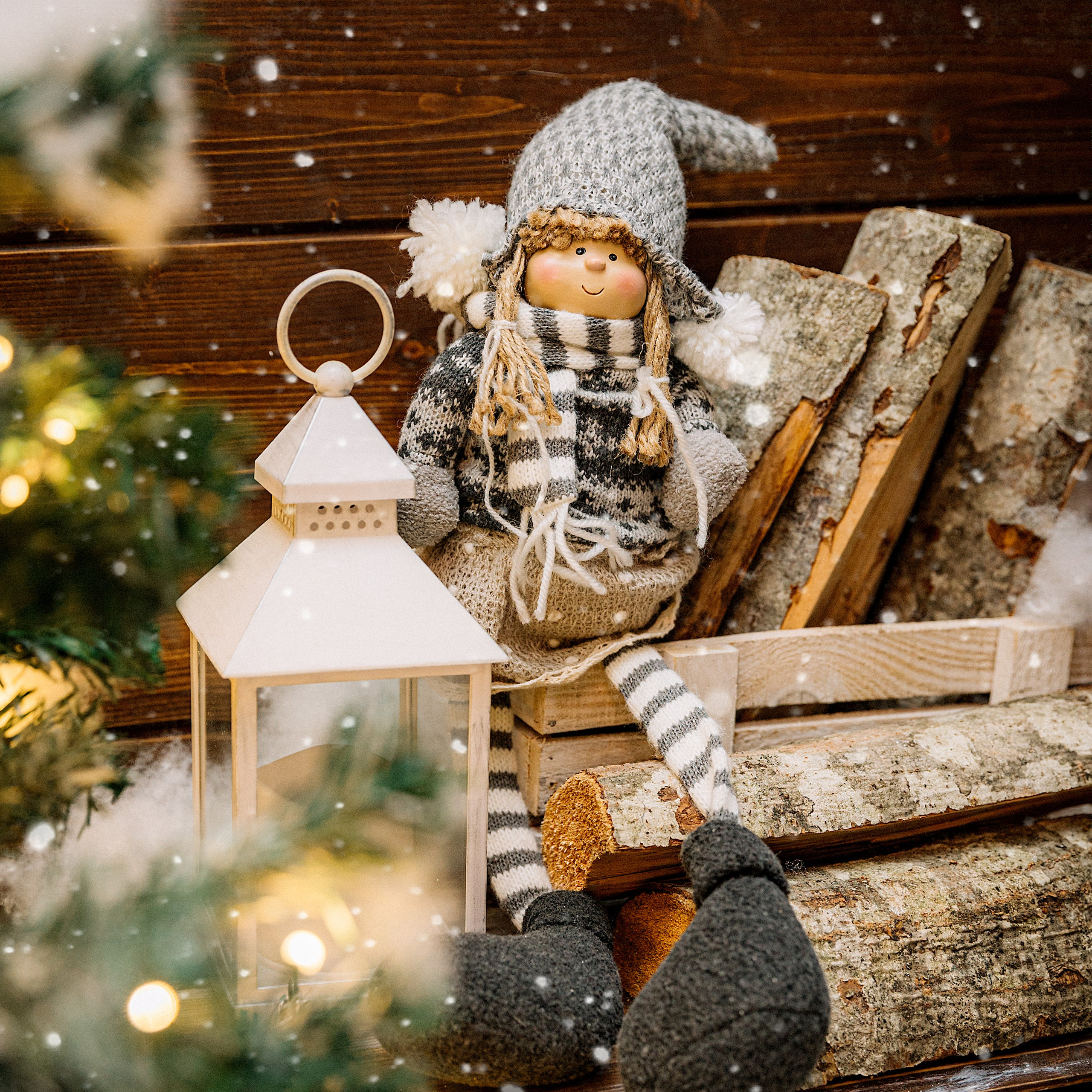 Ziemassvētku fotosesija Siguldā / Latvia Christmas offer. Wedding and event photographer based in London