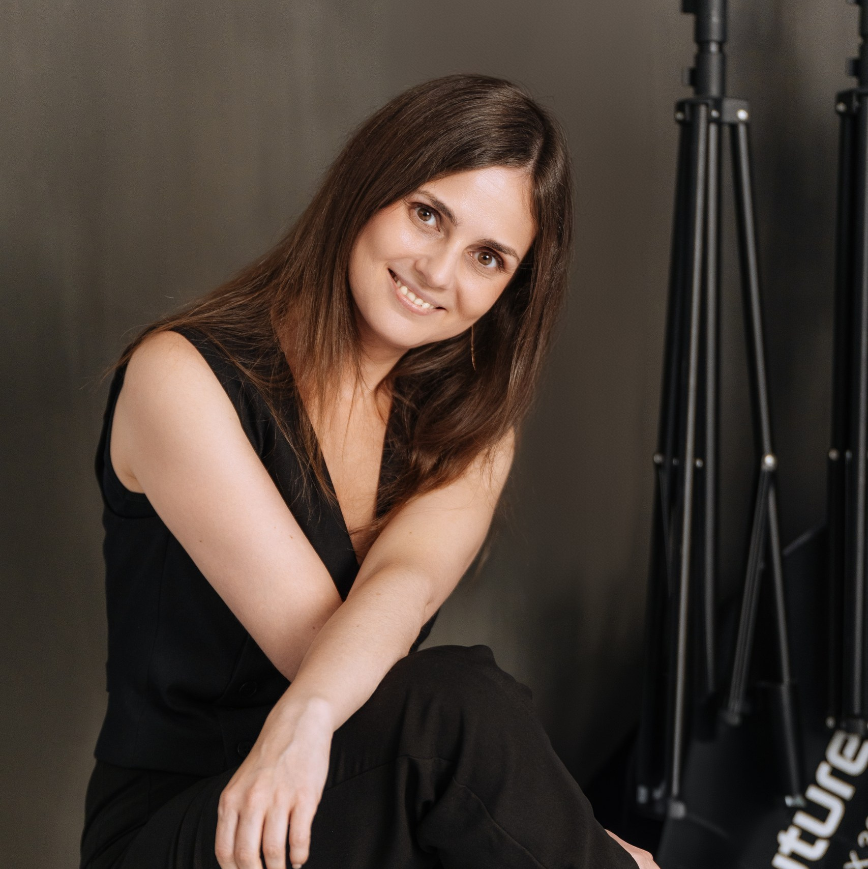 A catalogue shows the product, a campaign creates the want