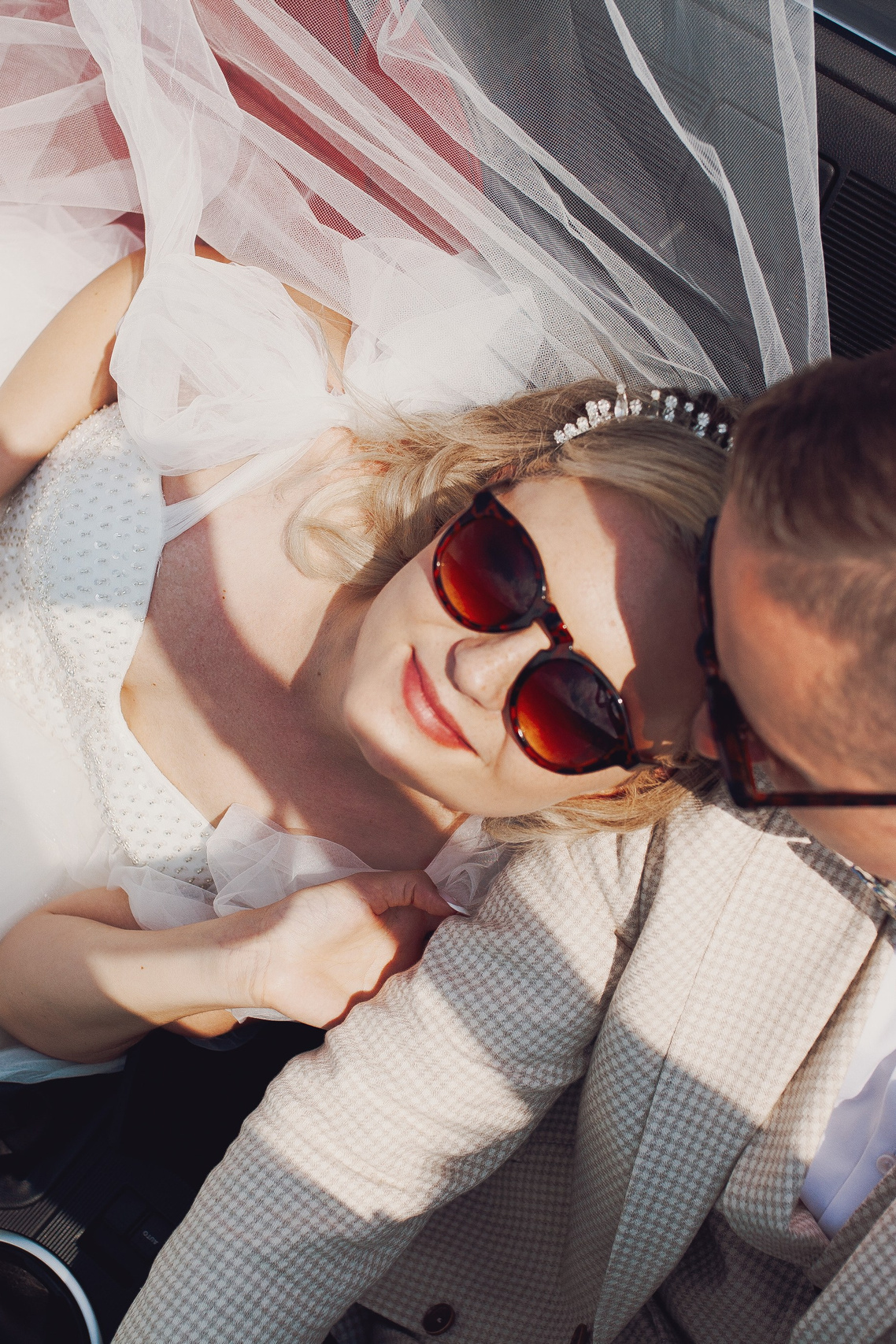 Main. GoldenHourStory