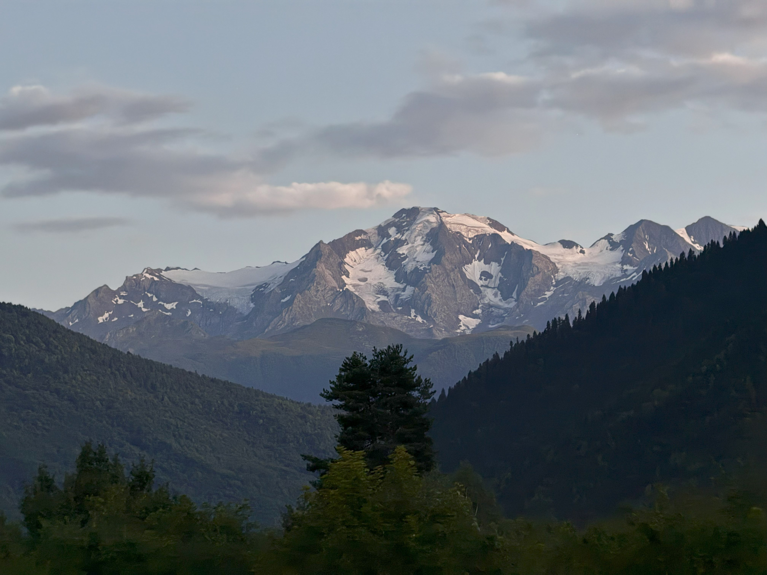 «Сердце гор» (2025). Художник живописец Савелова Ольга