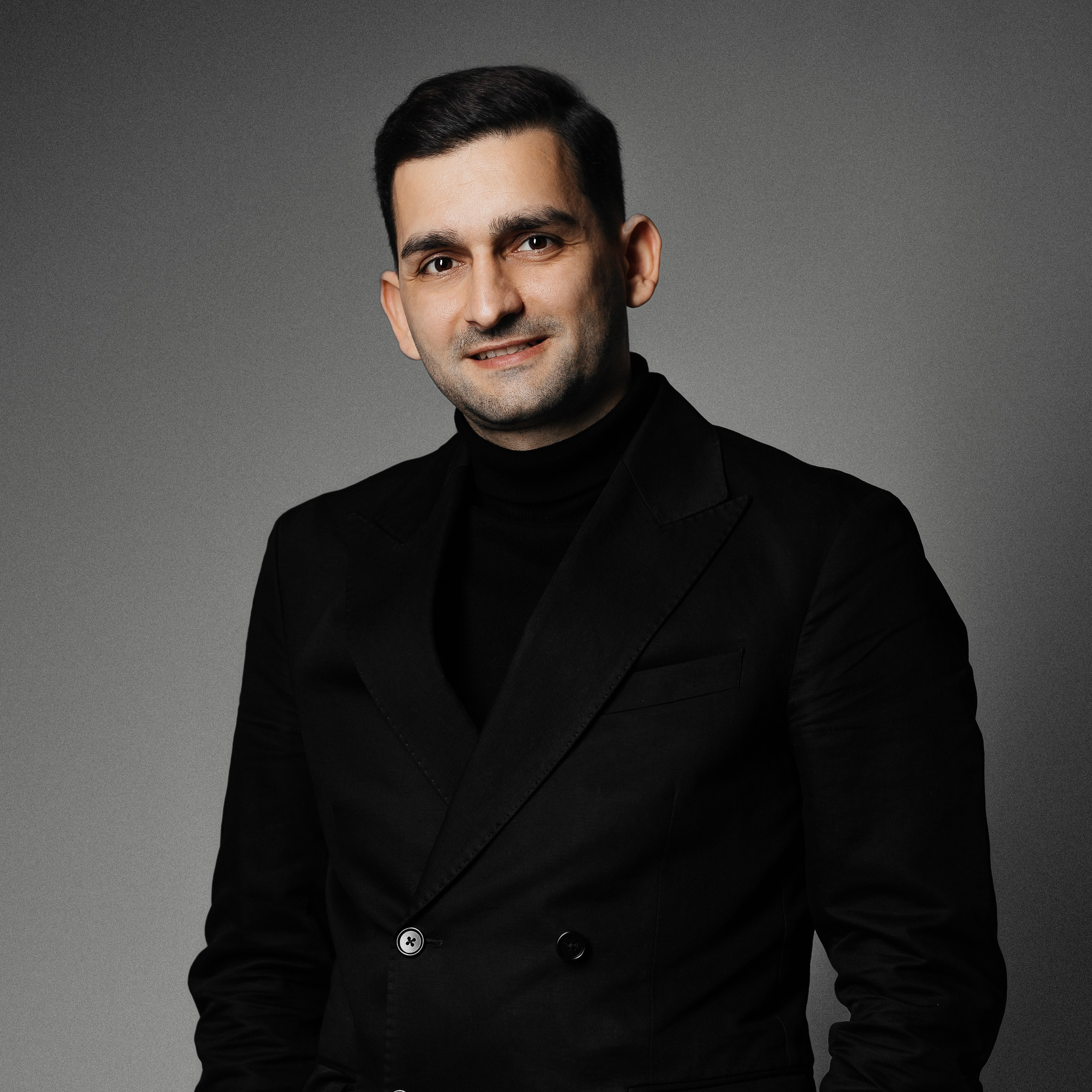 CONTACT. Fulga Photographer