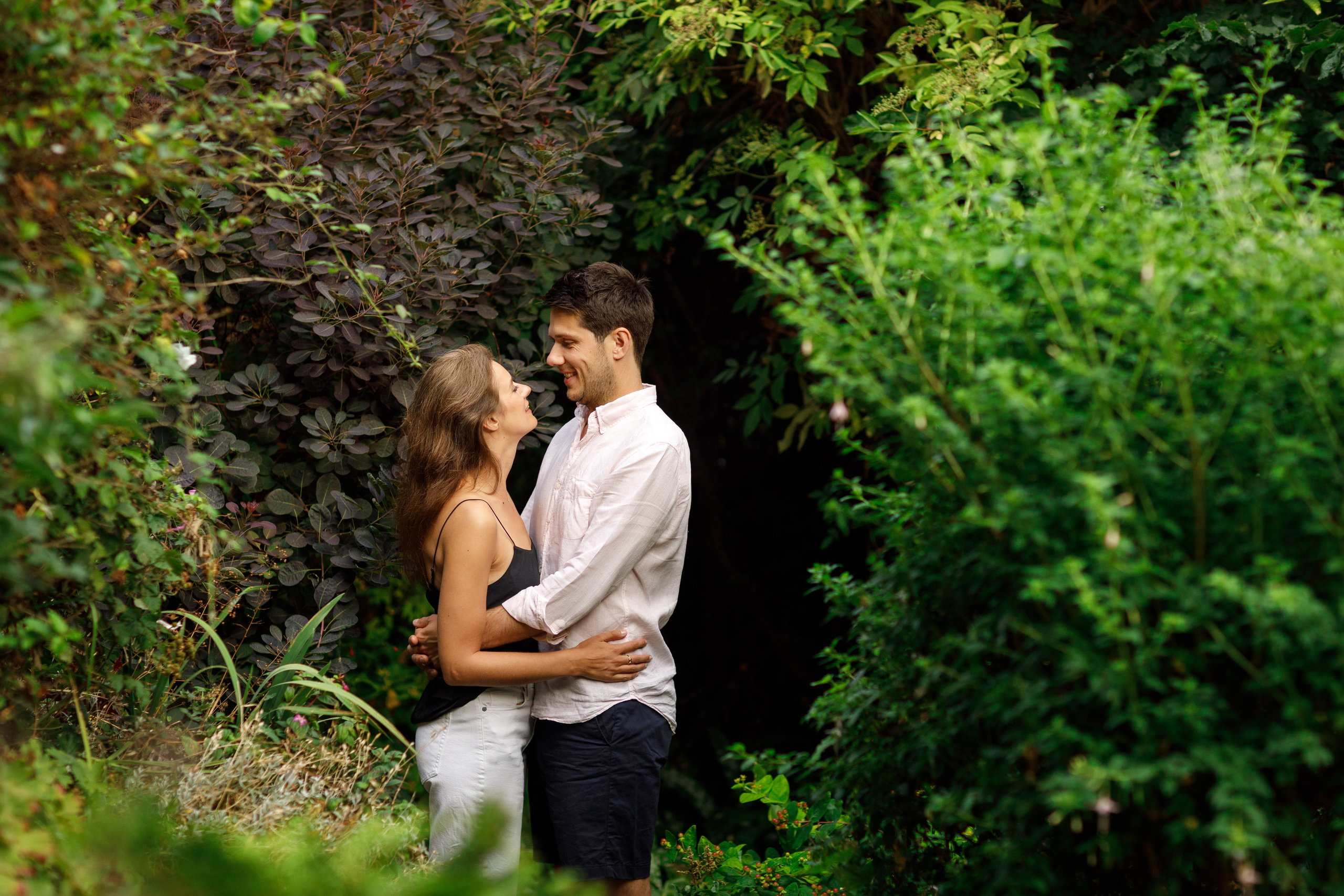 Wedding & family photographer in Dorset, England. Nataliia Honcharenko