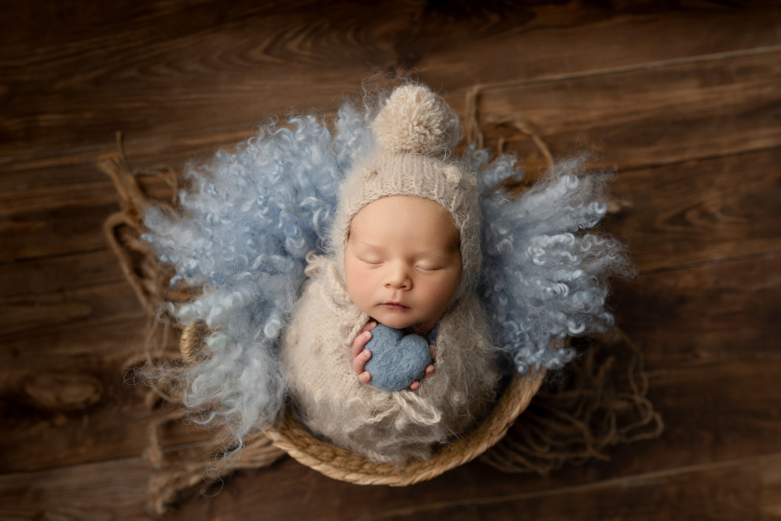 Esu Aleksandra naujagimių ir kudikių fotografė iš Vilniaus