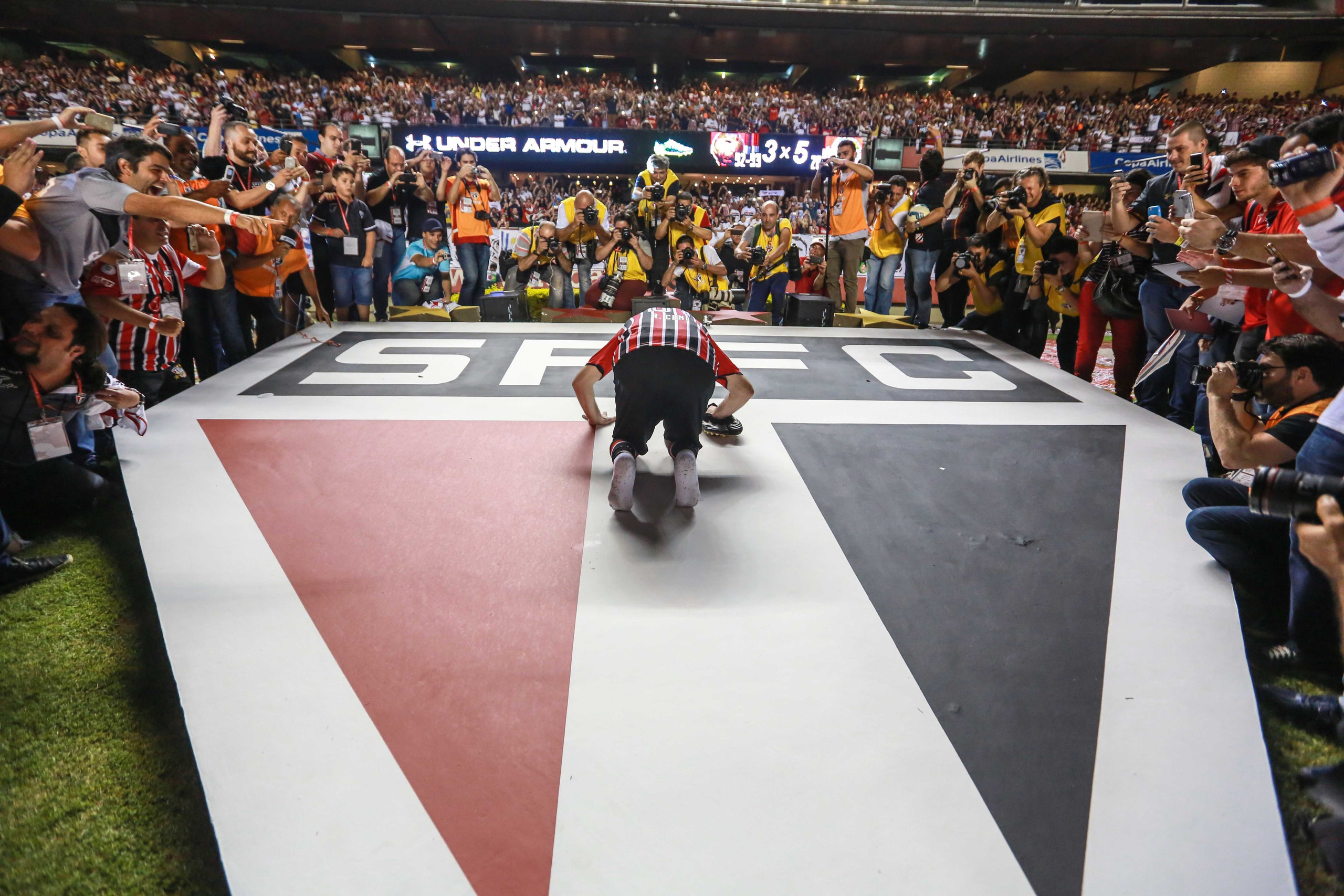 The Farewell Match of Rogério Ceni at Morumbi. William Volcov | Photographer and Filmmaker