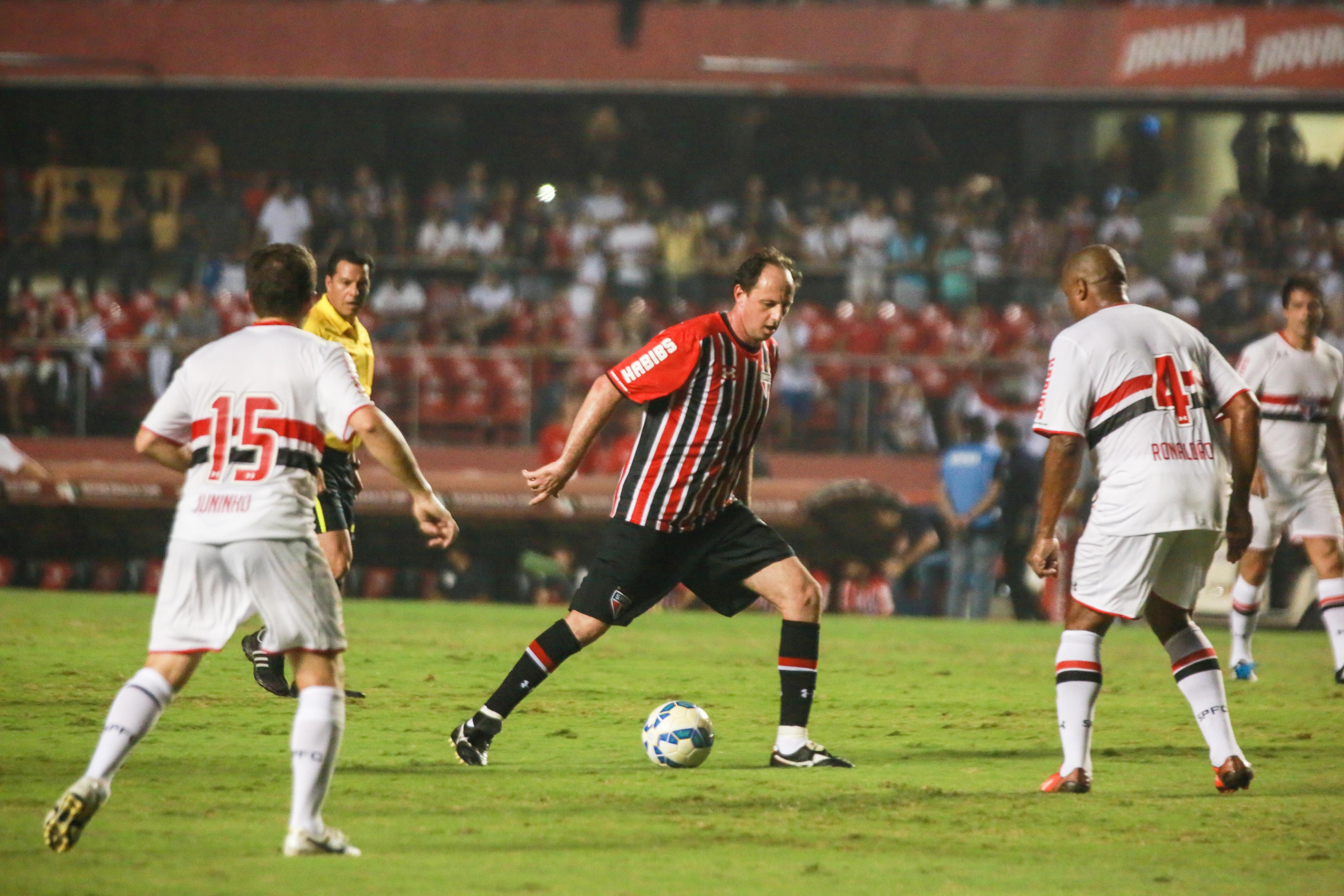 The Farewell Match of Rogério Ceni at Morumbi. William Volcov | Photographer and Filmmaker
