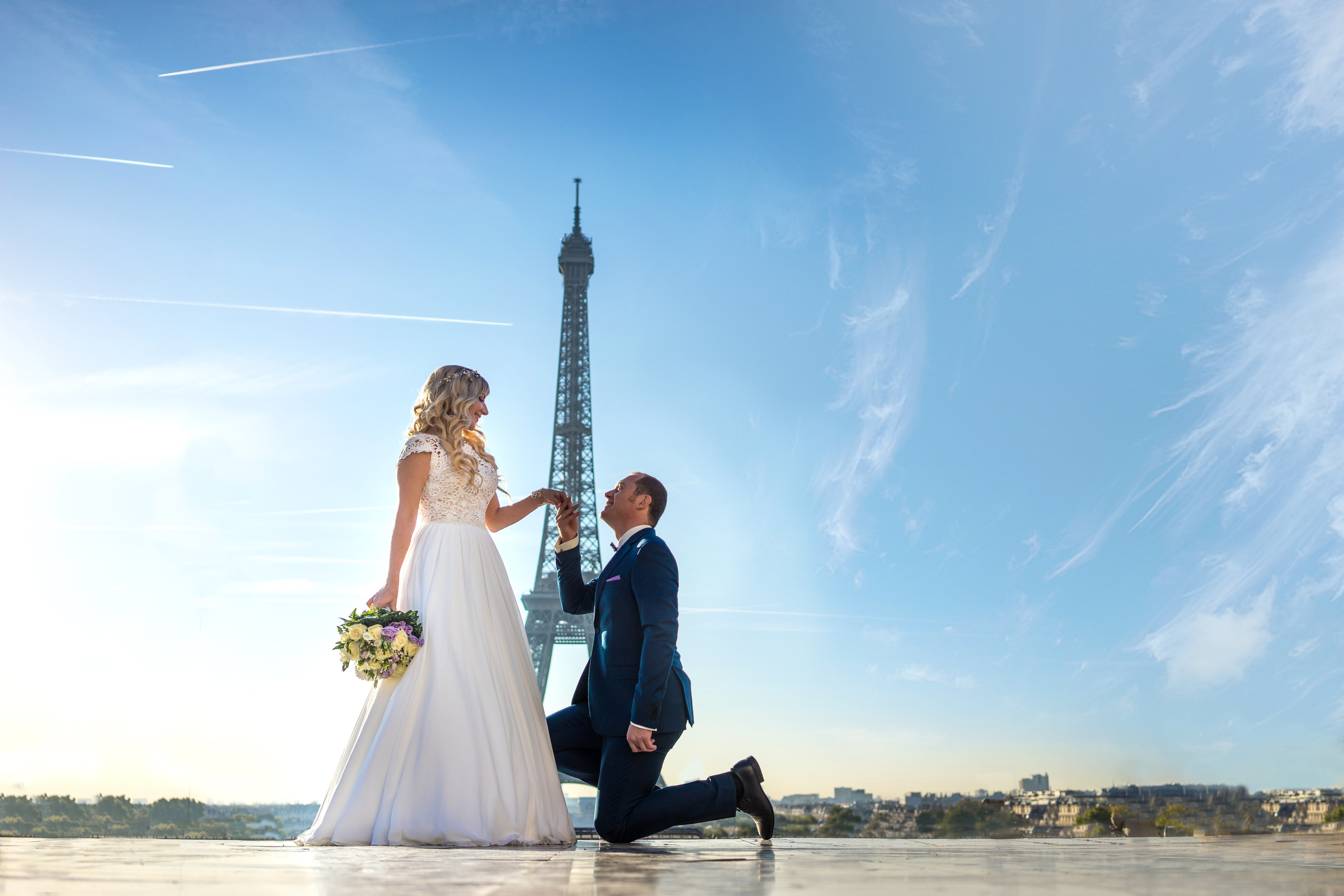 Top 7 Breathtaking Paris Elopement Locations (1). Photographe à Paris