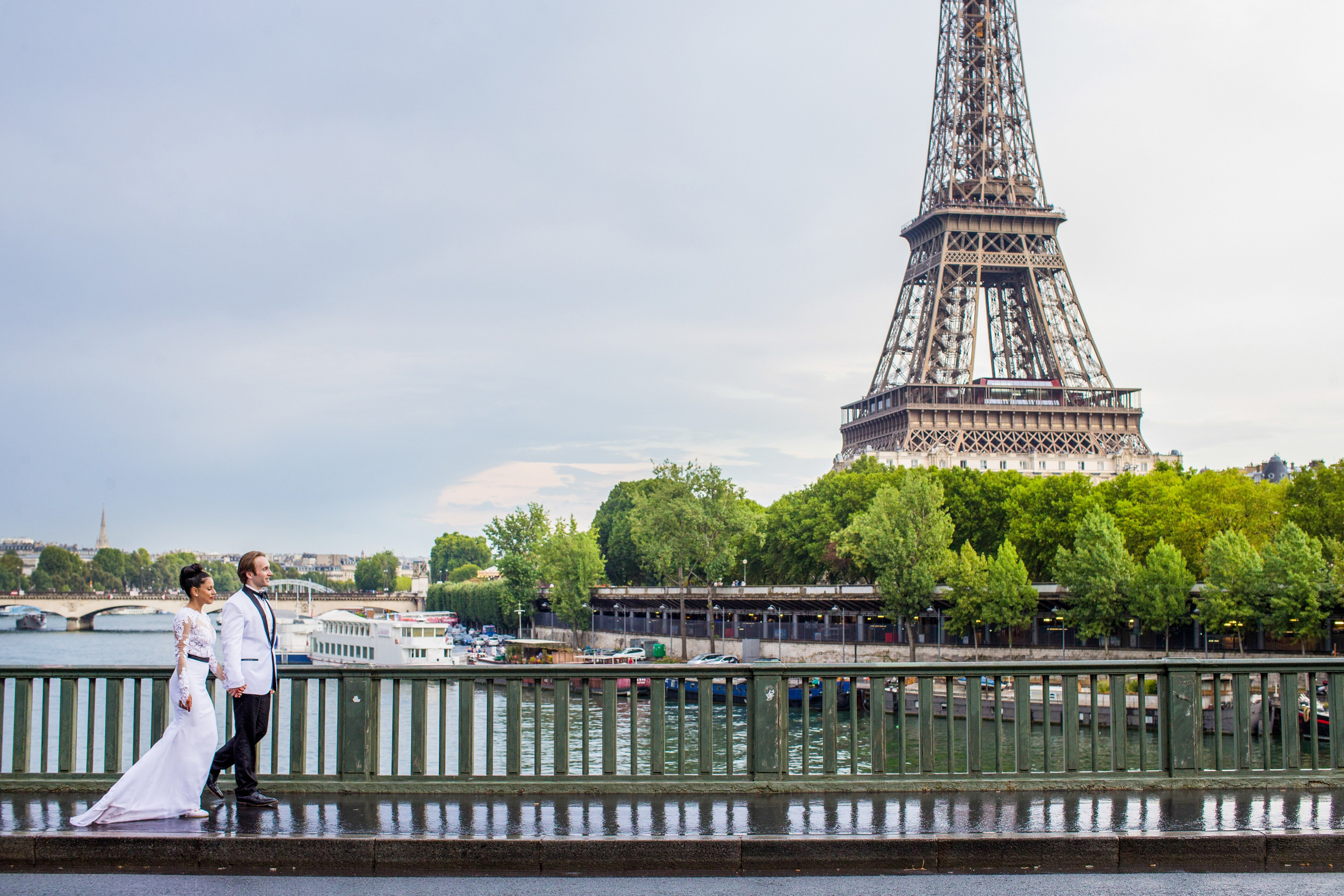 Top 7 Breathtaking Paris Elopement Locations (1). Photographe à Paris