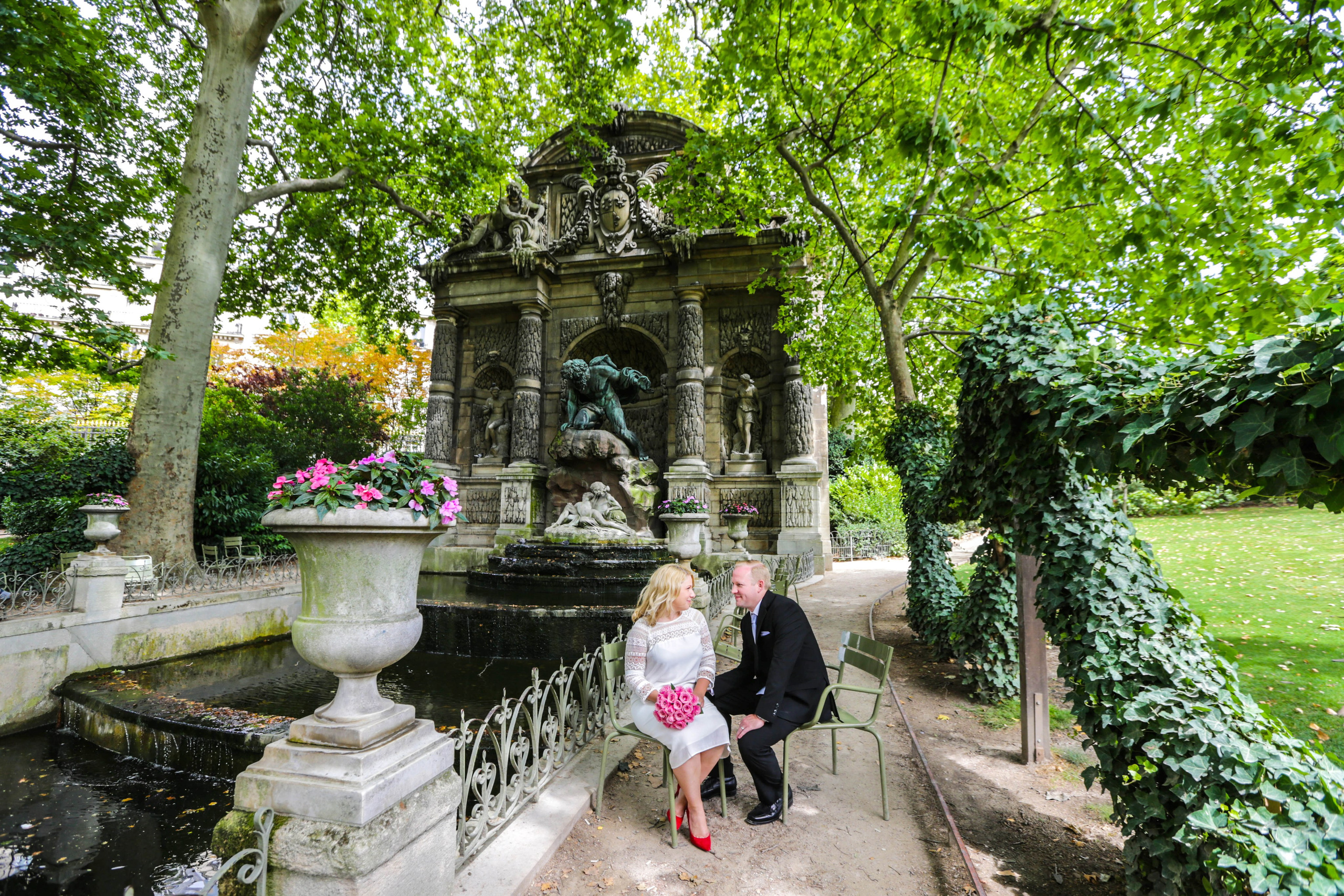 Top 7 Breathtaking Paris Elopement Locations (1). Photographe à Paris