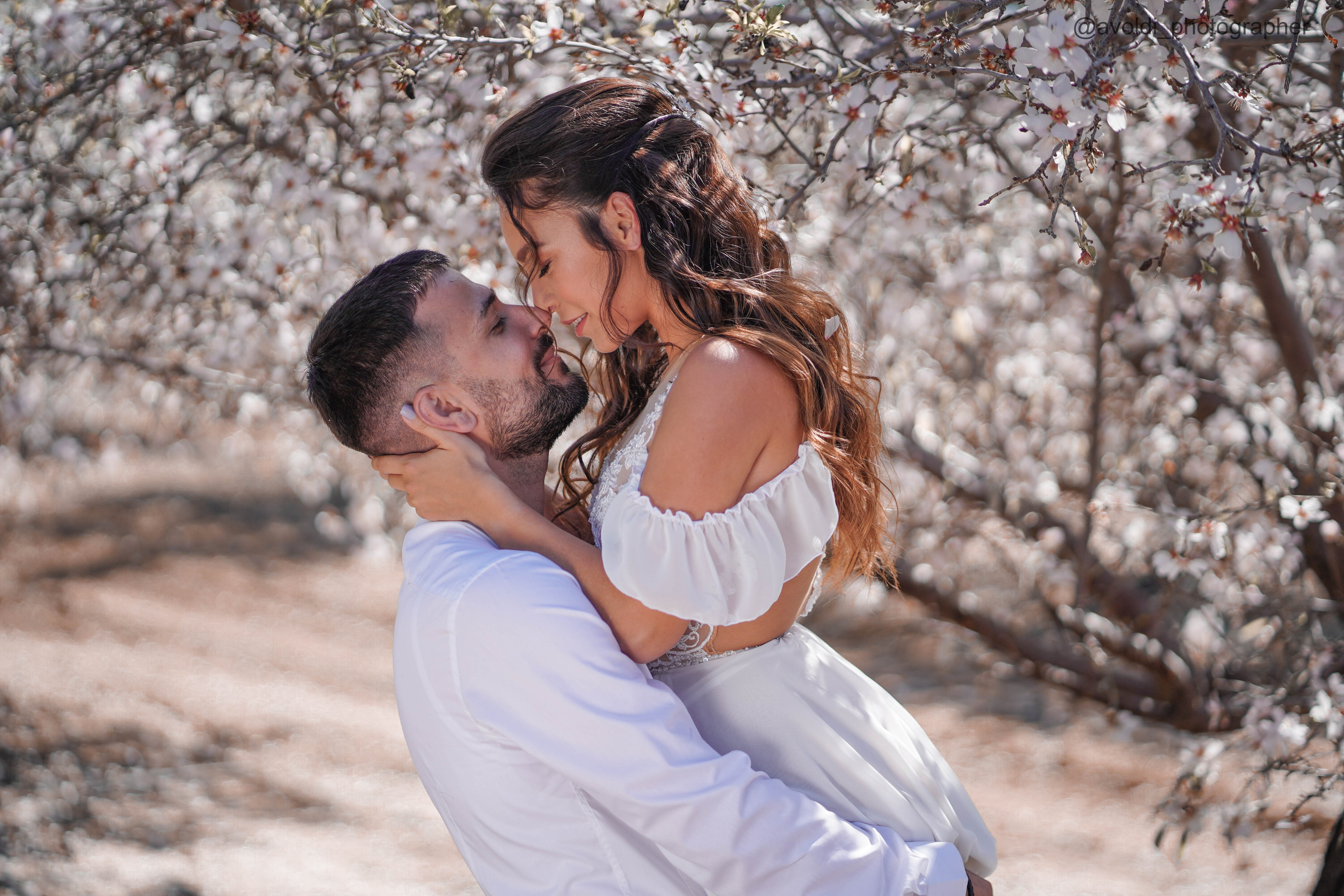 אלכסנדרה — צלמת מקצועית של משפחה, ילדים, אופנה וסרטוני תדמית