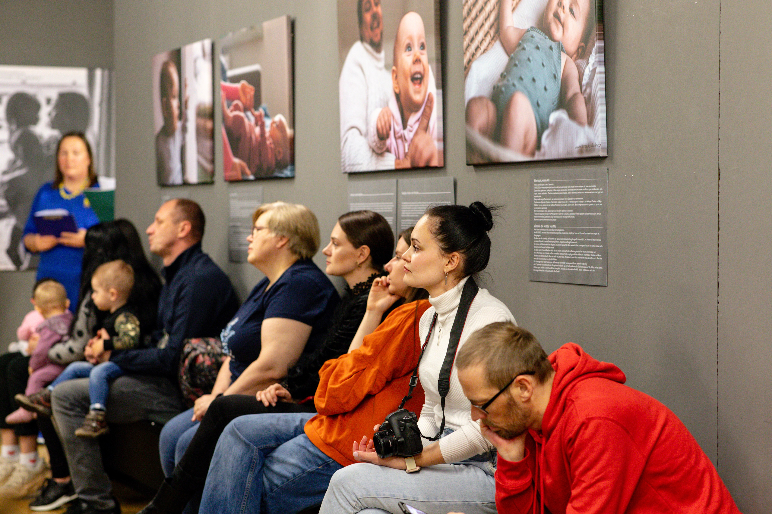 Відкриття фотовиставки Наталії Твердохліб та презентація проекту «Діти України». Наталя Твердохліб - дитячий та сімейний фотограф в Дрездені, Німеччина