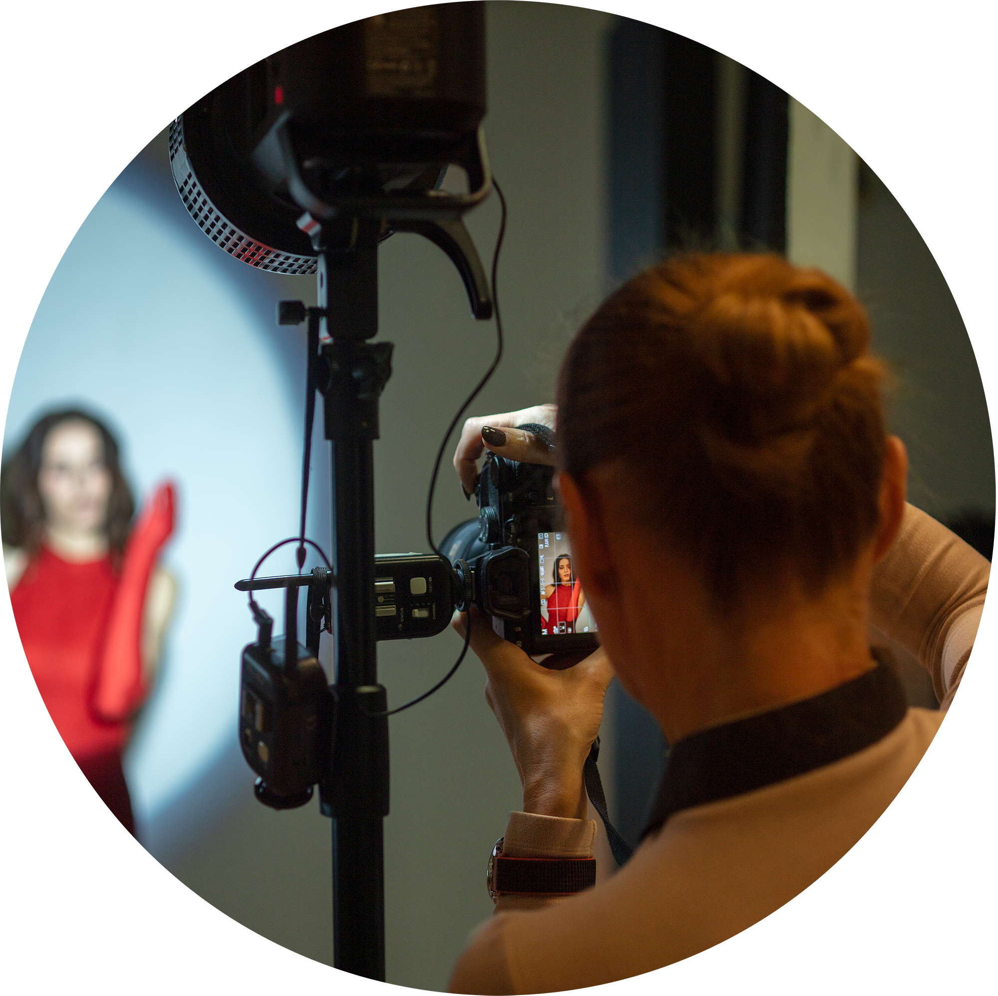 Fotokursi fotostudijā Rīgā. Profesionāls fotogrāfs Aivars Tipsis