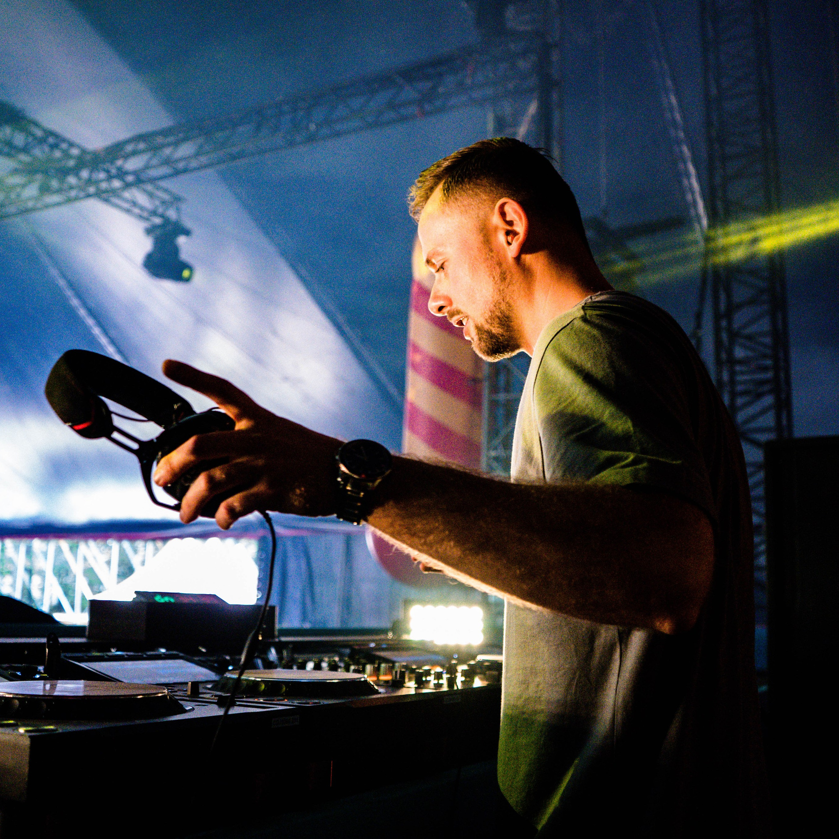 Photography Services in Chisinau — Raymond | Portraits, Products & Events. Photographer in Chisinau — Raymond | Portraits, Events & Product Photography