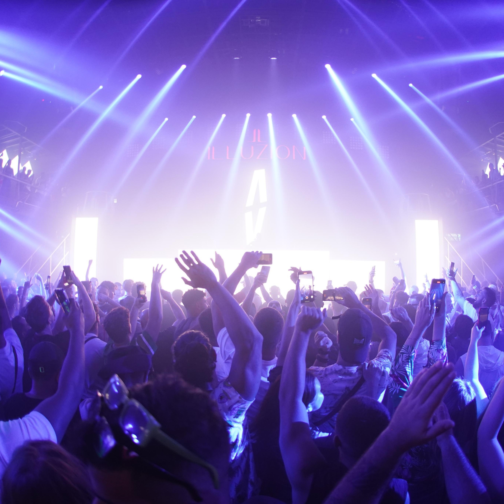 фотограф на кате