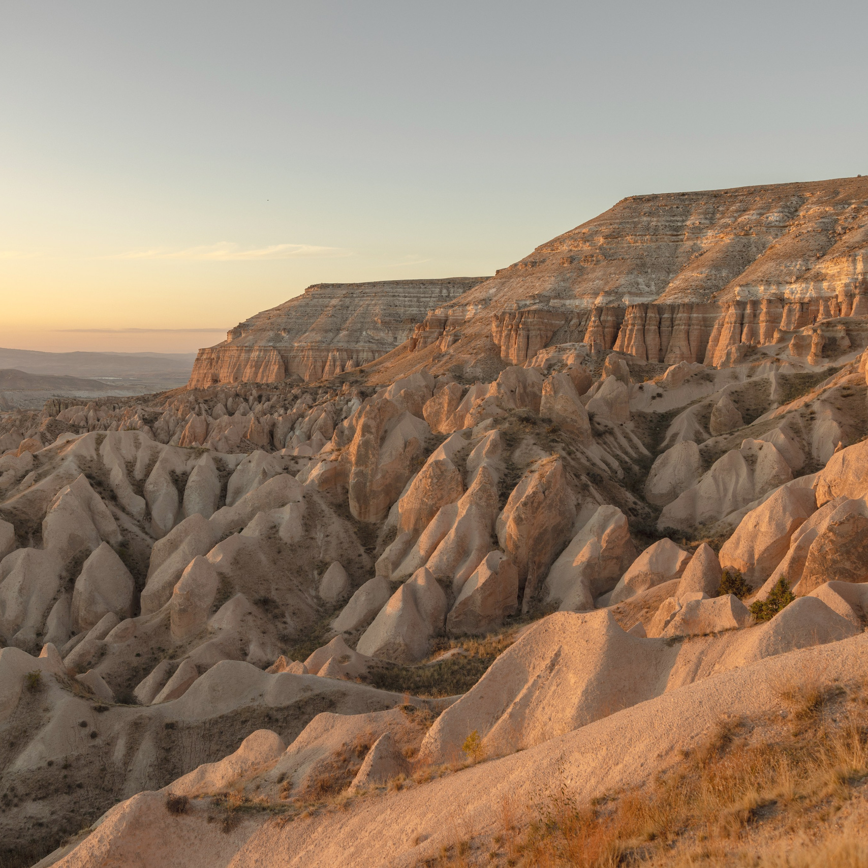 Экскурсии по Каппадокии – Откройте магию региона с нашими турами. Ваш помощник в Каппадокии: Индивидуальные экскурсии, маршруты, полеты на воздушном шаре и другие активности