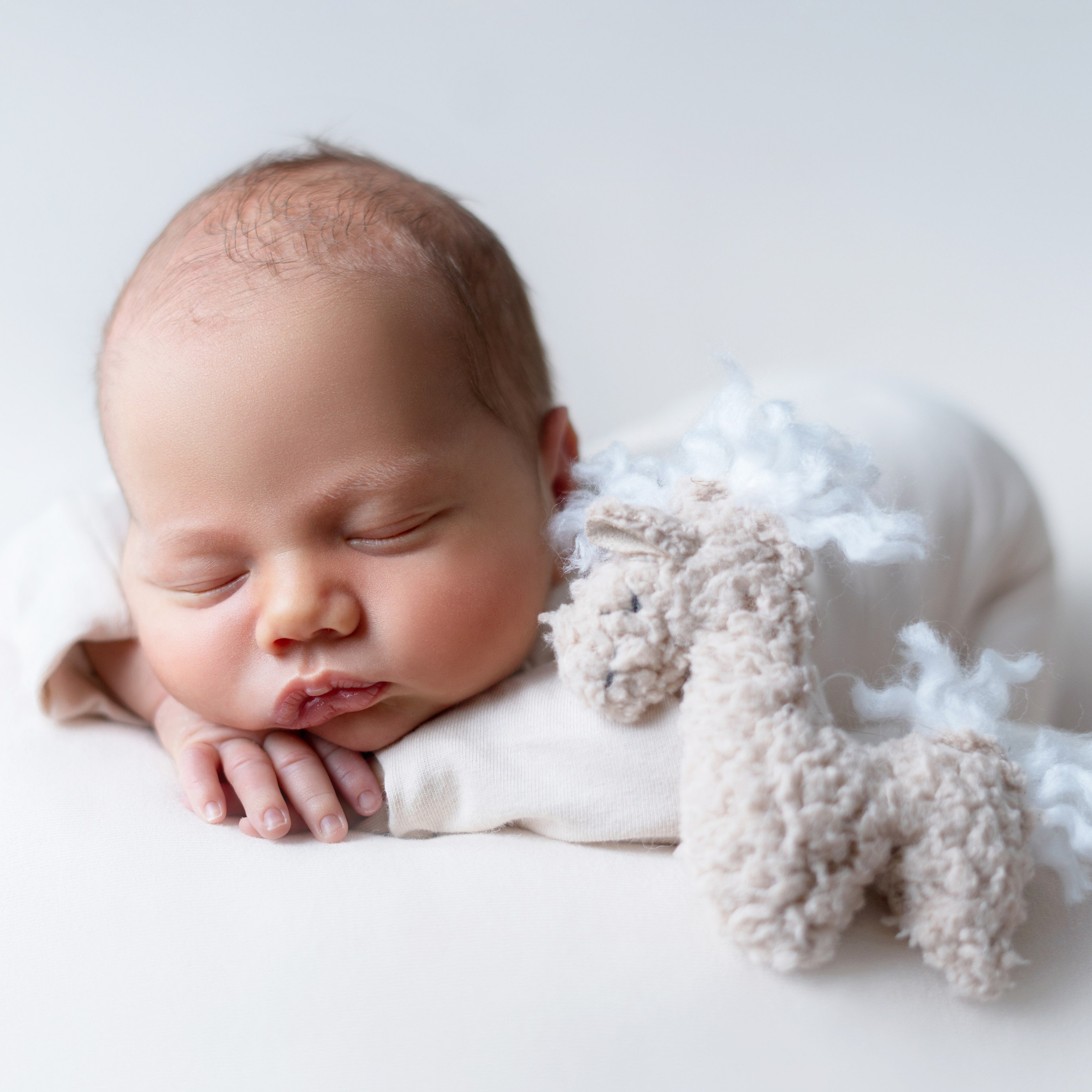 Newborn. Fotograf aus Rastatt, Baden-Baden, Karlsruhe, Fadeev-photo
