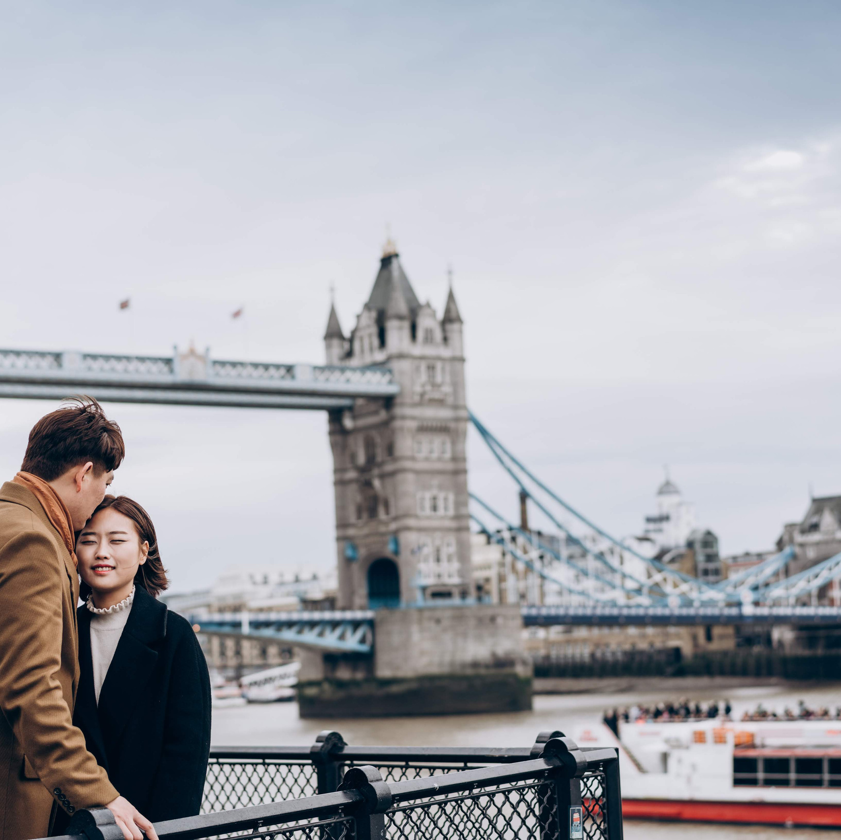 Price for casual family and couple photo and video sessions in London. London portrait and family photographer