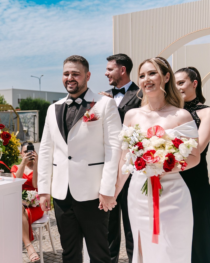 Services. Bogdan Negoita | Fotograf de nuntă în Craiova