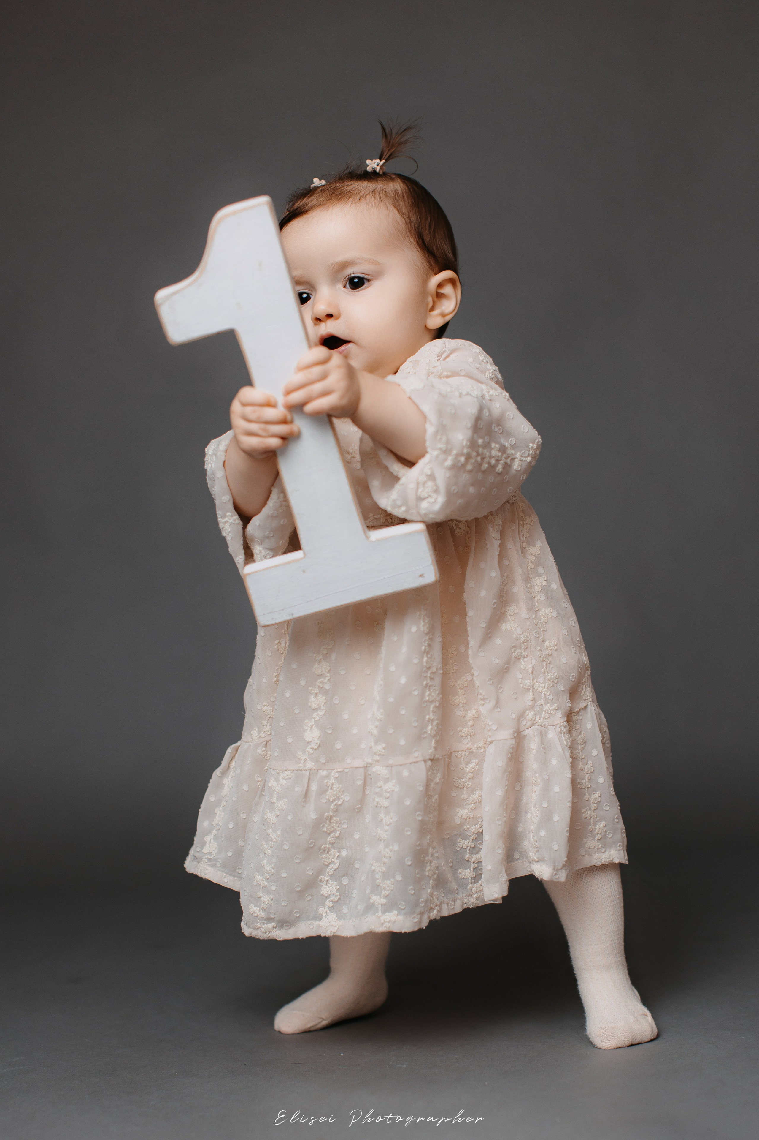 Sedinte 1 An - Smash the Cake