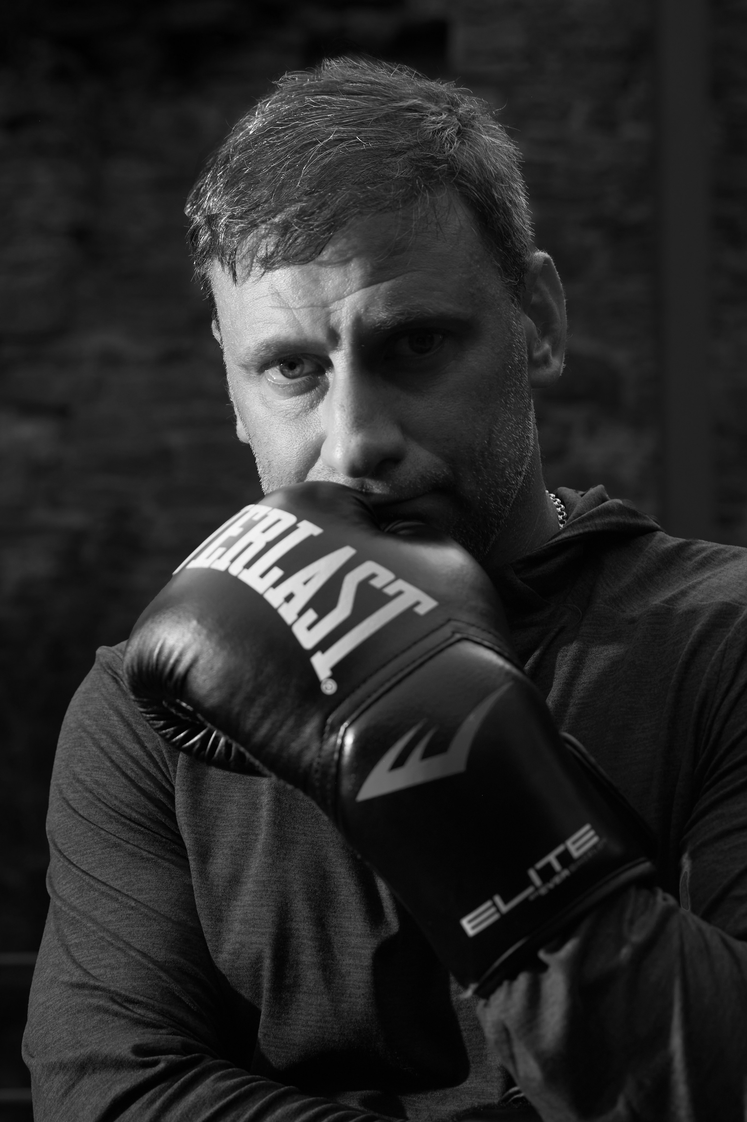 Portrait dramatique. Photographie de portrait à Montréal