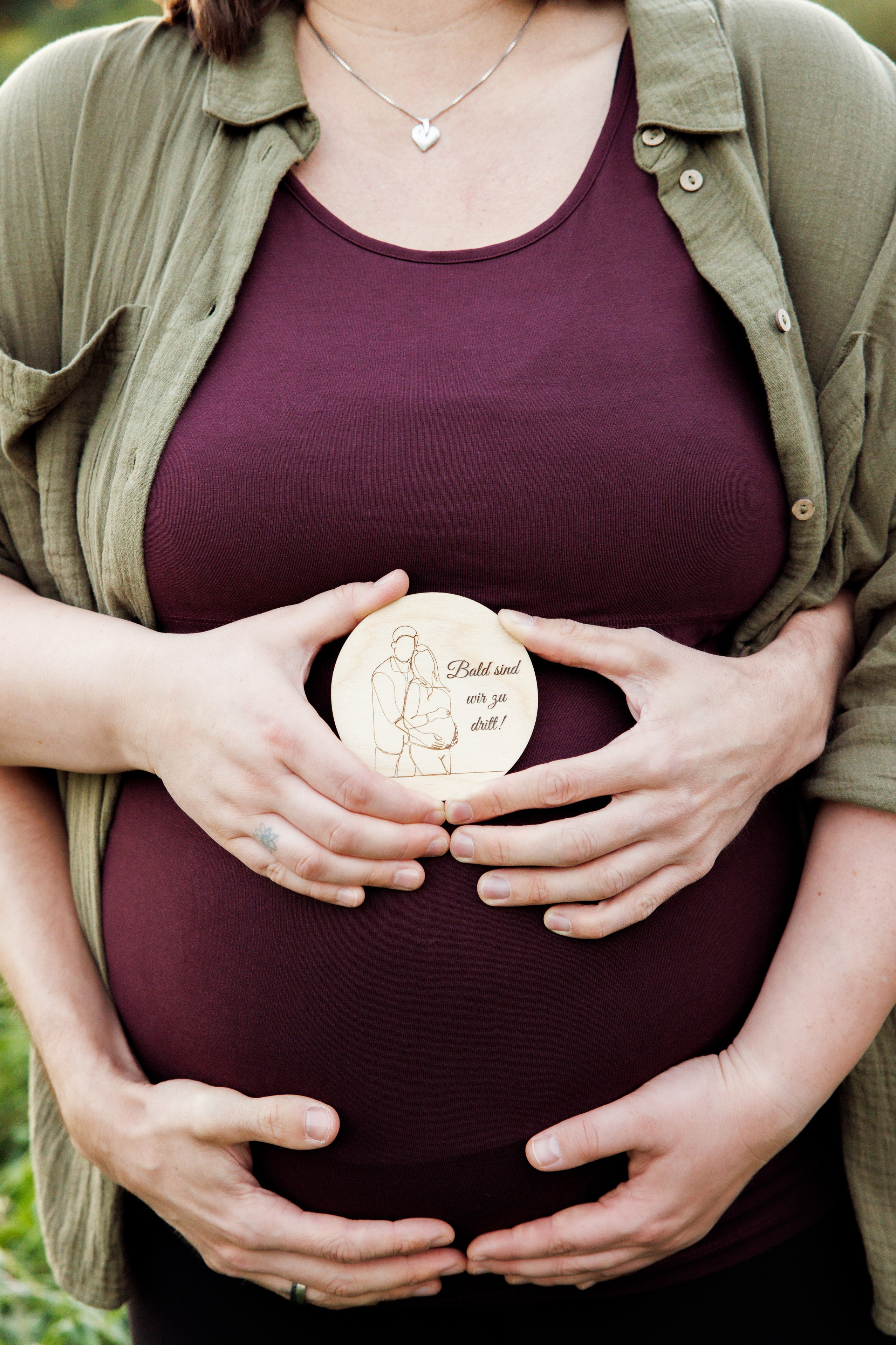 Babybauchshooting. Liebevolle, emotionale, natürliche Fotografie in Rottweil und Umgebung