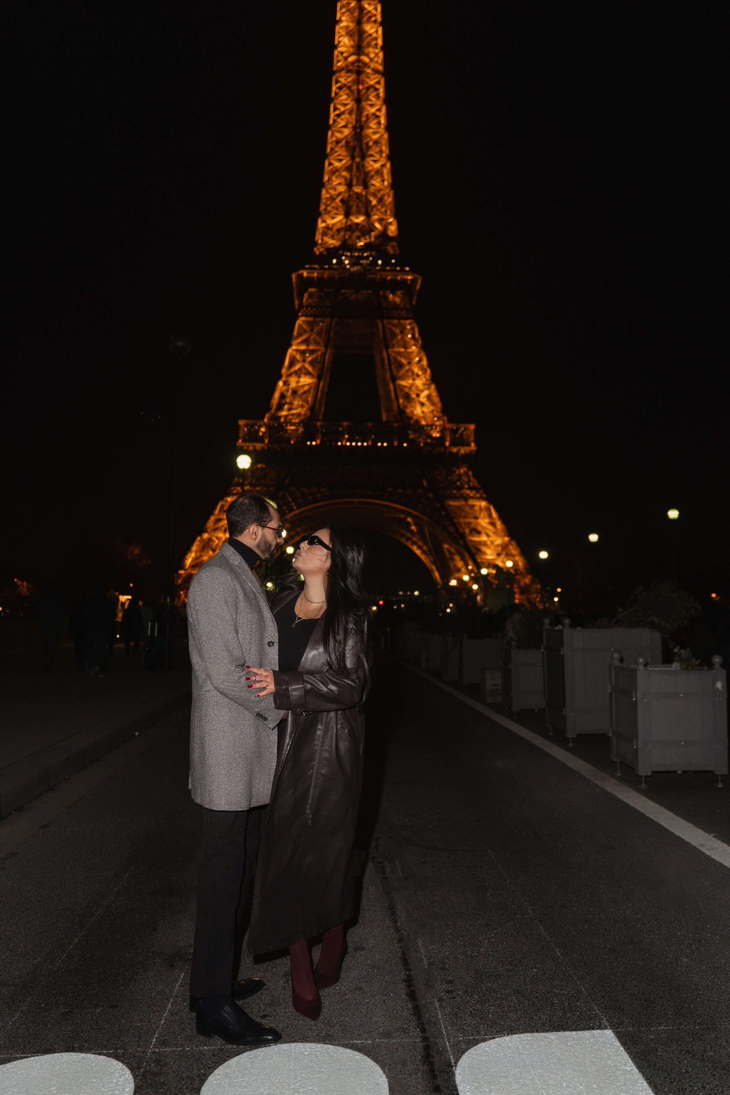 Night time. Photographer in Paris Yulia Shkadina | Couples, engagement, pre-wedding, individual photo-shoots in Paris at the best locations
