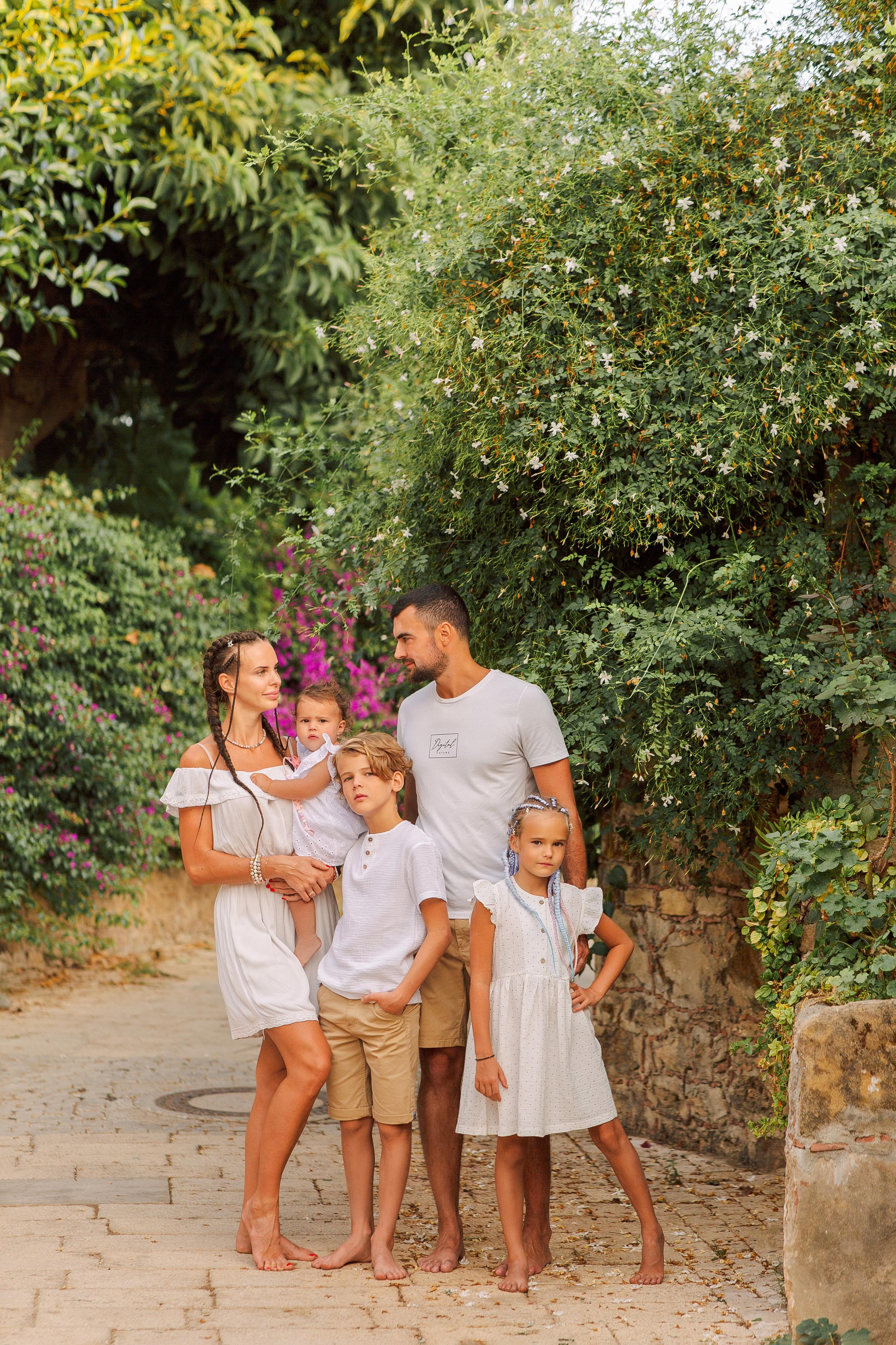 How to dress. Alsu Develi, Photographer in Turkey, Alanya, Side, Belek, Antalya, Kemer, Turkiye. Photoshooting in Alanya. Photosession in Belek, Side