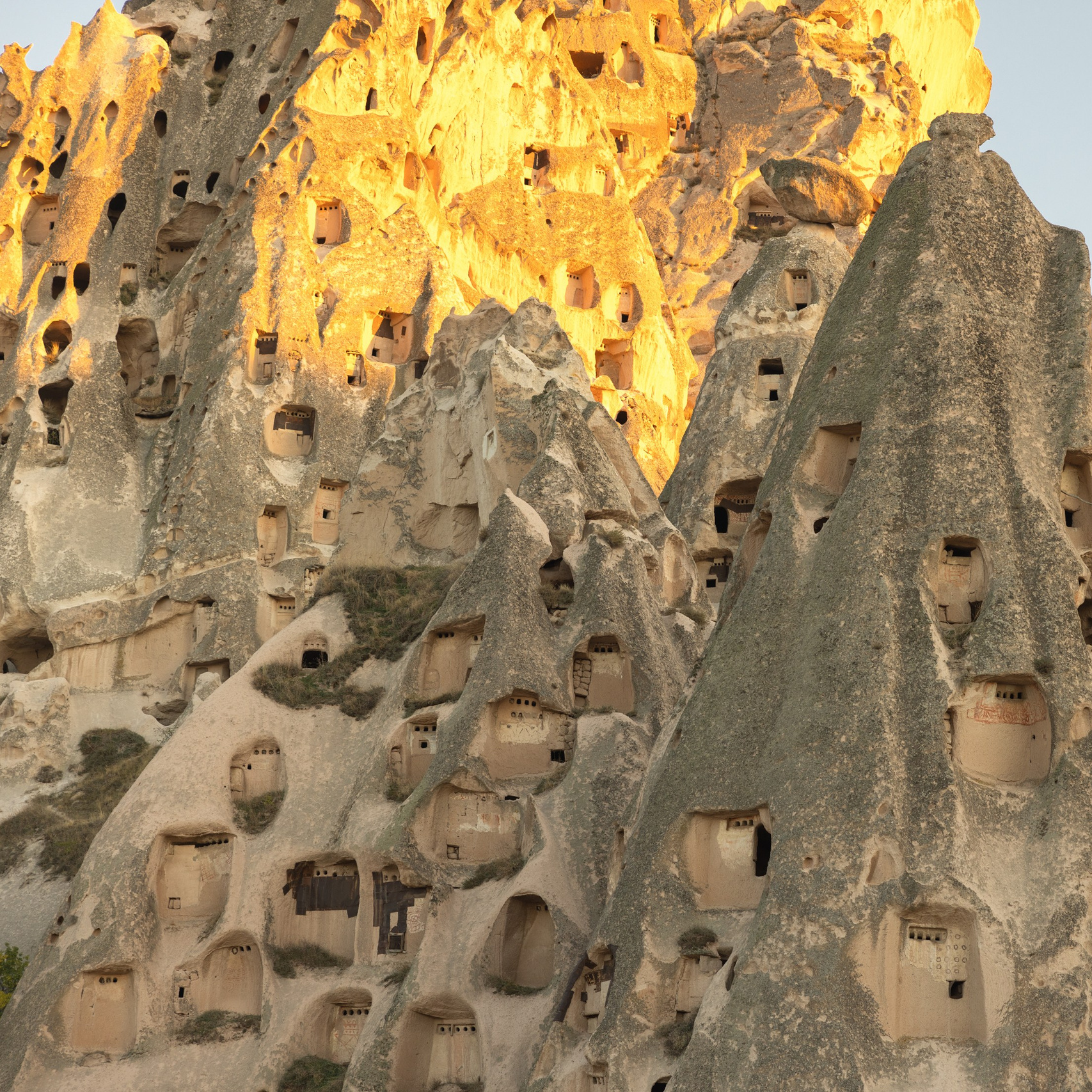 Экскурсии по Каппадокии – Откройте магию региона с нашими турами. Ваш помощник в Каппадокии: Индивидуальные экскурсии, маршруты, полеты на воздушном шаре и другие активности