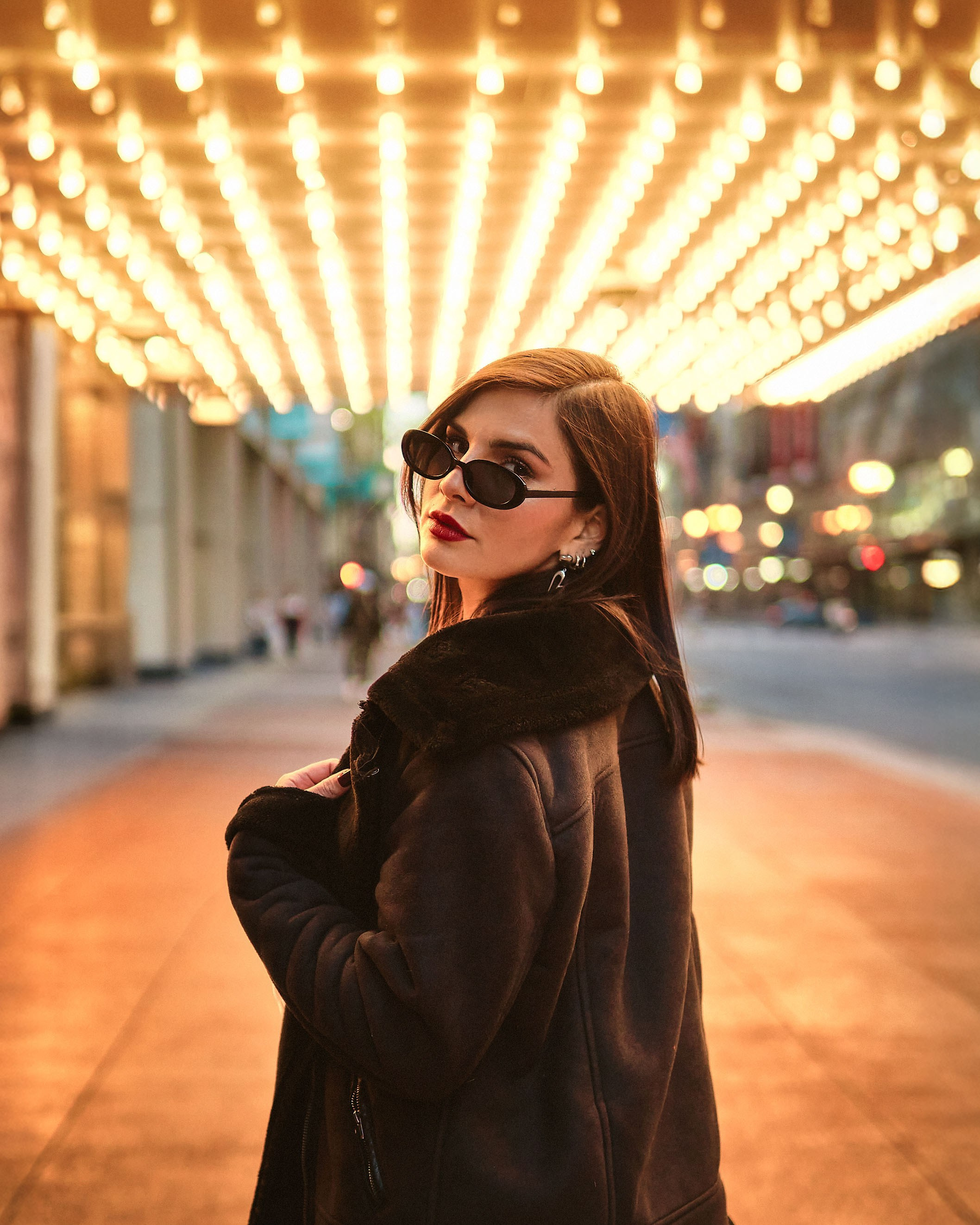 Cinematic Chicago – A high-end photo session. Chicago as the backdrop, you as the protagonist.