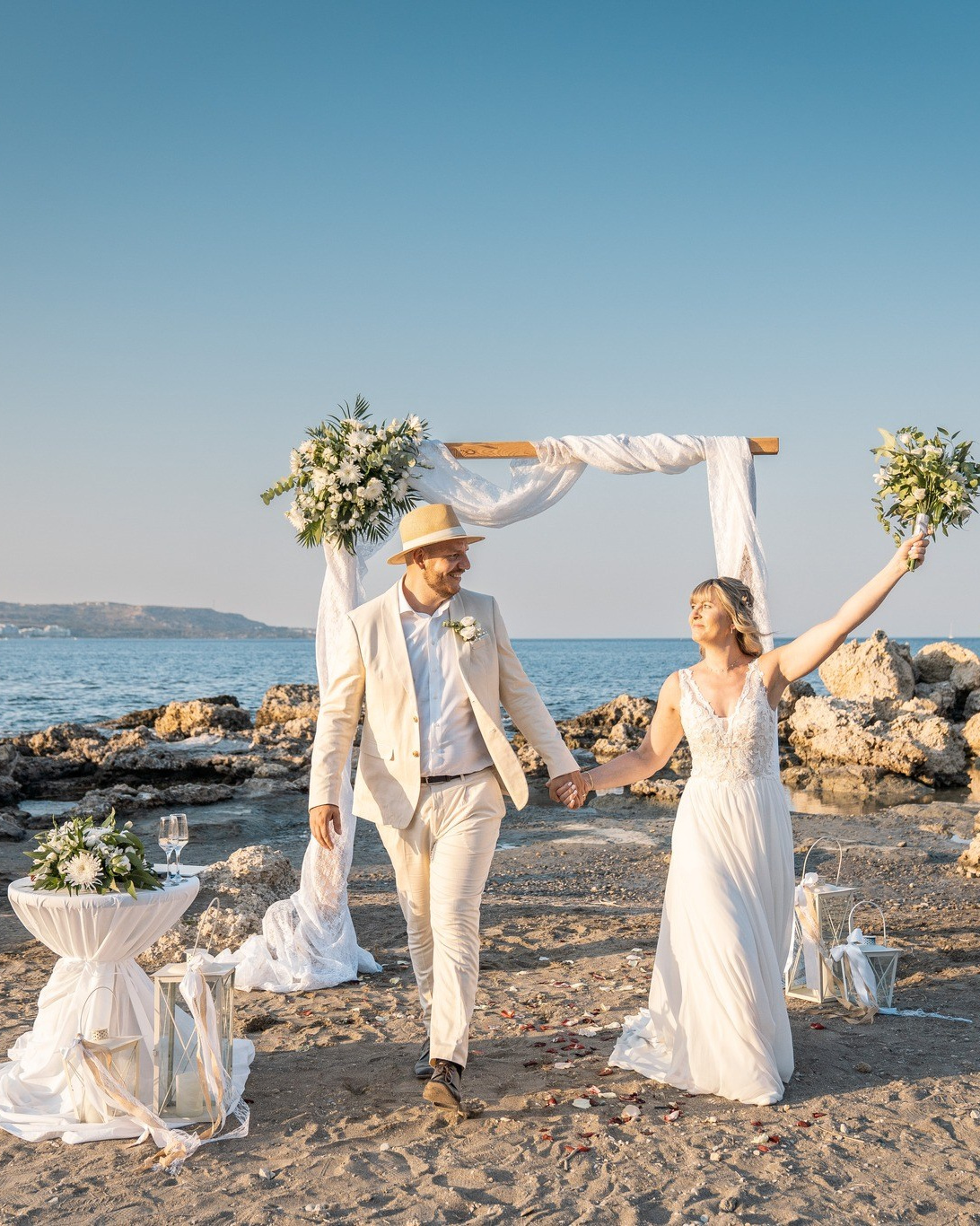 Hochzeitsplanerin auf Rhodos 💍 Renate Woeste plant eine neue Hochzeit am Welcome Board bei Magic Moments Rhodes in Griechenland.