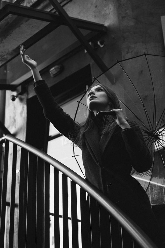 Ideas for a photo with an umbrella. Wedding and portrait photographer in Beograd Ekaterina Makedonskaya