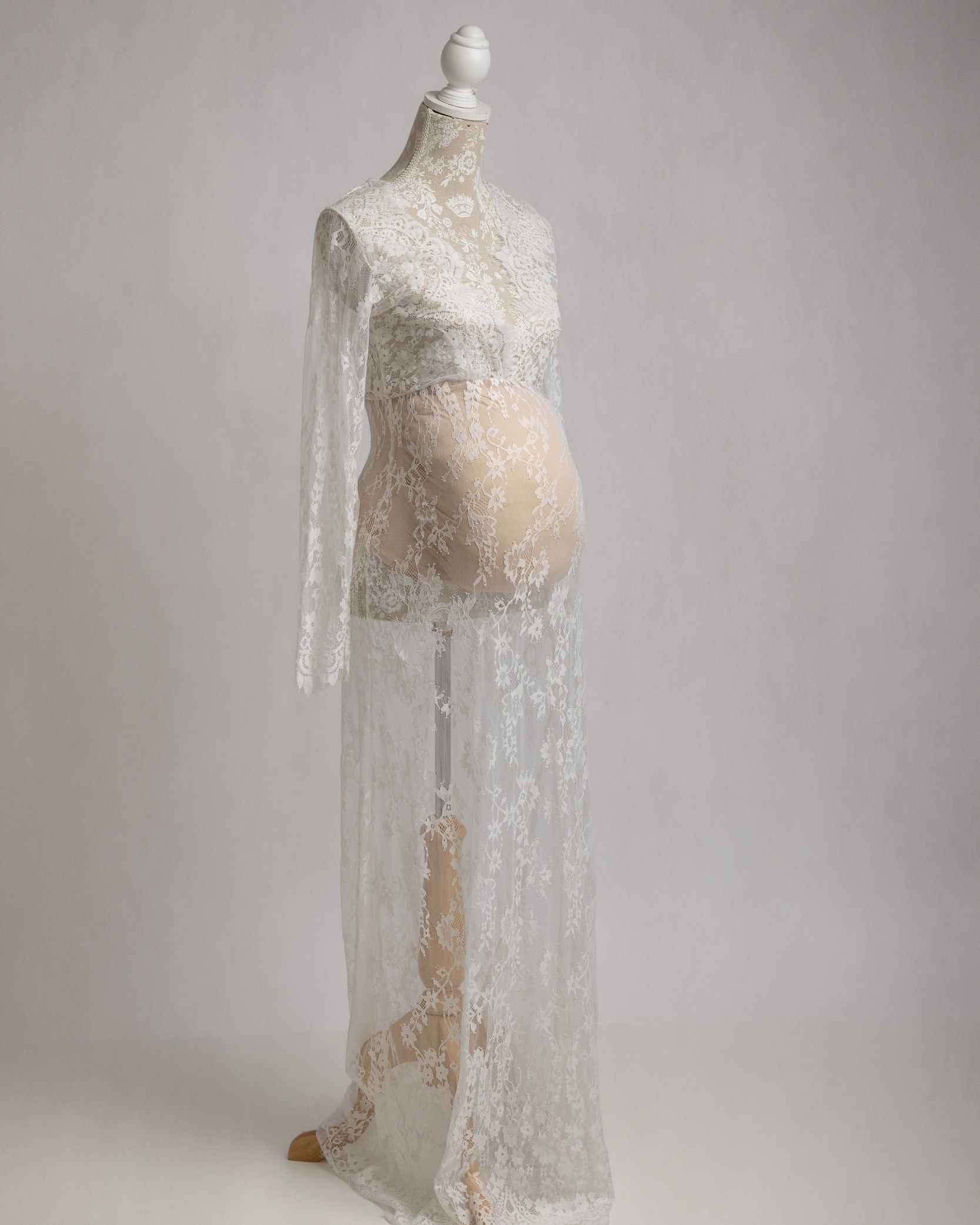 Dresses. Stevenage, Hertfordshire family, maternity and newborn photographer