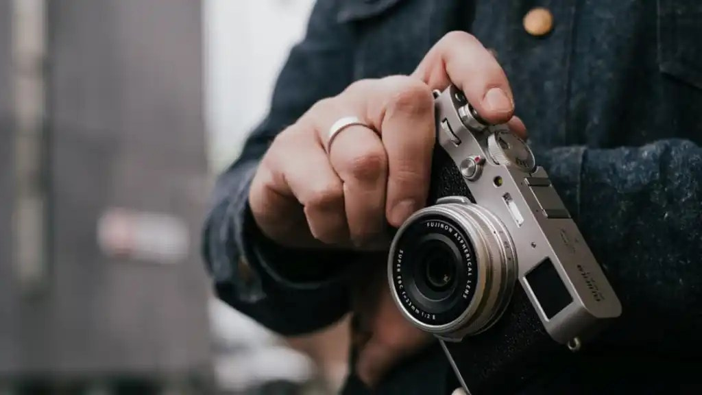 Fujifilm x100v vs XPro3: Ultimate Comparison Guide 2023 | Yukophotography