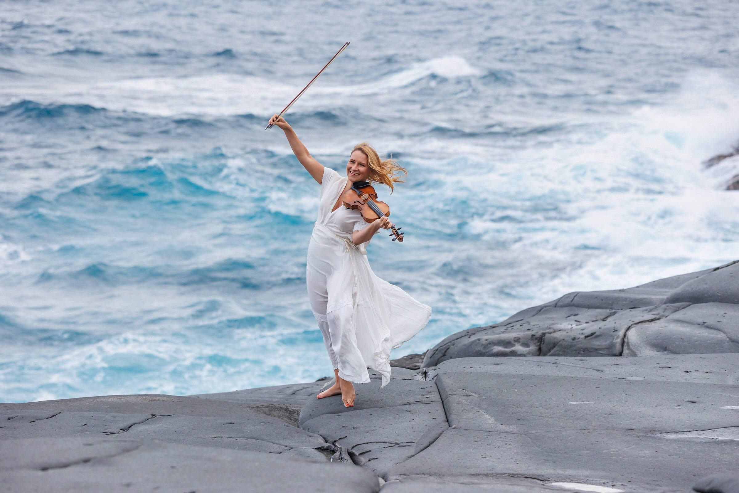 Music Video & Artist Photography in Gran Canaria — Anu Agafia. Valokuvaaja Gran Canaria - raskaus ja perhekuvat | slavik.fi