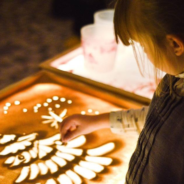 LysSkolen. Sand Animasjonsteatret