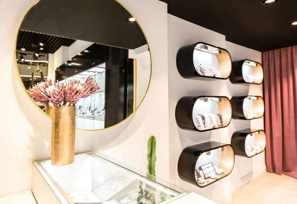 ORO JEWELRY STORE. Interior Design & 3D Rendering | Alena Bulataya Design Buro