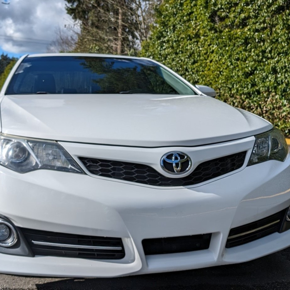 Toyota Camry 2012 $ 7 600 sold