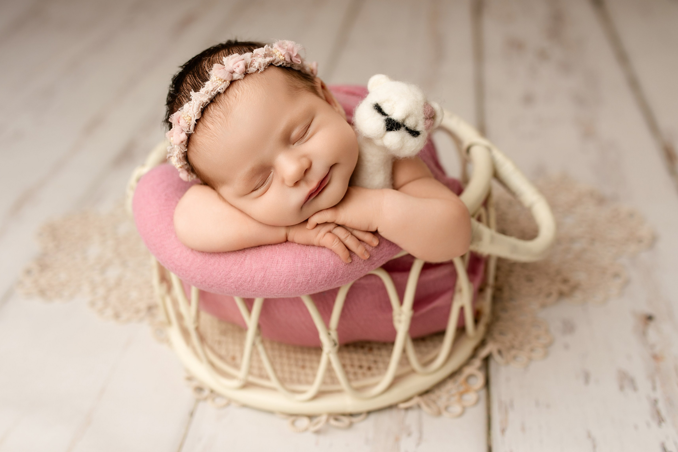 Esu Aleksandra naujagimių ir kudikių fotografė iš Vilniaus