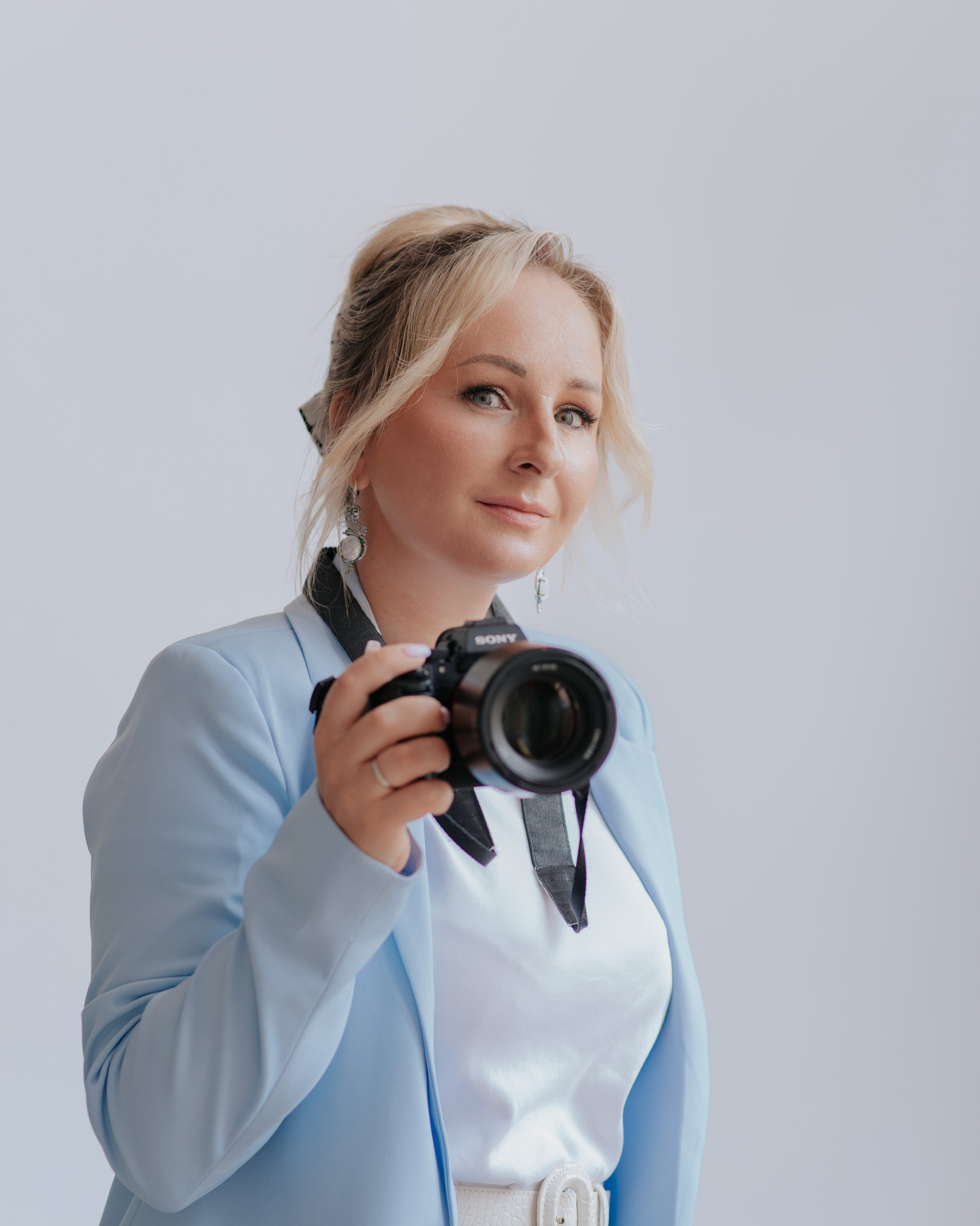 Barcelona Proposal Photoshoot — Surprise Photographer & Videographer for Couples, Gothic Quarter, Montjuïc & Barceloneta Beach | DiaFoto