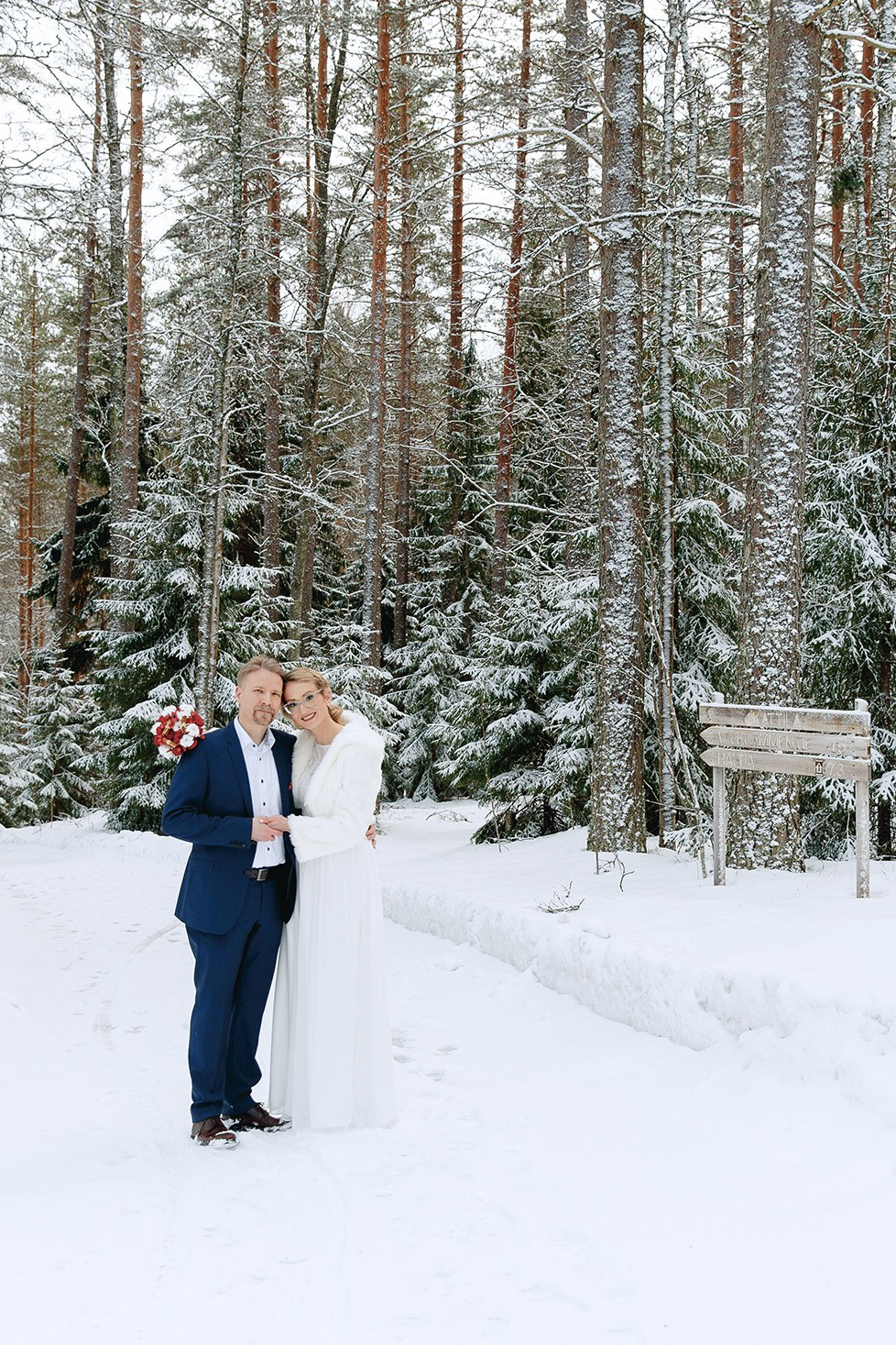 Talvihäät Helsingissä - Hääkuvaaja talvihäihin | StudioHappy oment