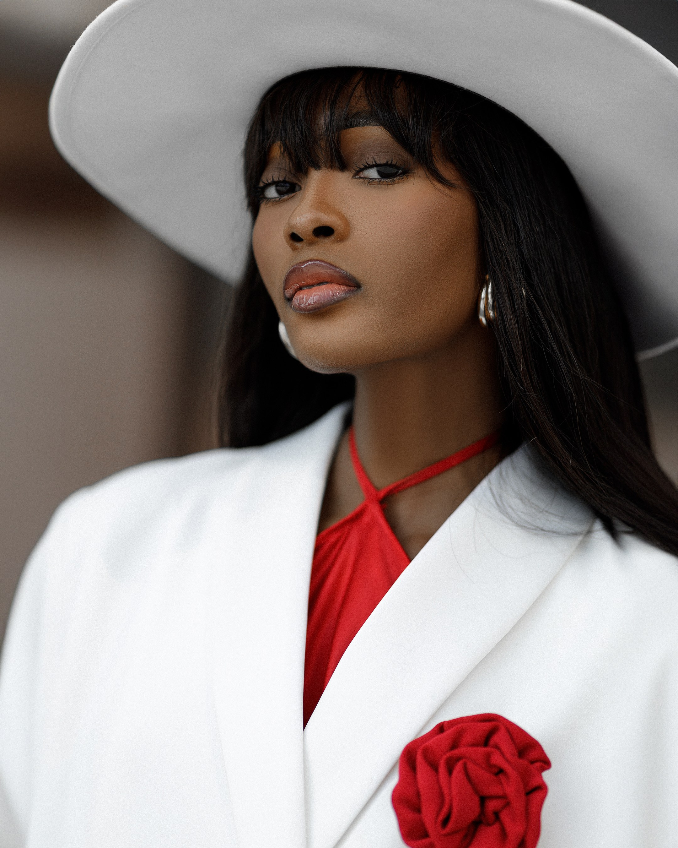 “Фотосессии для брендов и магазинов, фэшн-фотография в Польше и Европе”, “Профессиональные фотосессии для фэшн-брендов и компаний”, “Фотография для онлайн-магазинов и рекламных кампаний”, “Сессии для модных брендов и магазинов в Польше”, “Фэшн съемка для бизнеса и брендов, фото для рекламы”, “Рекламные съемки для компаний и онлайн-магазинов в Польше”