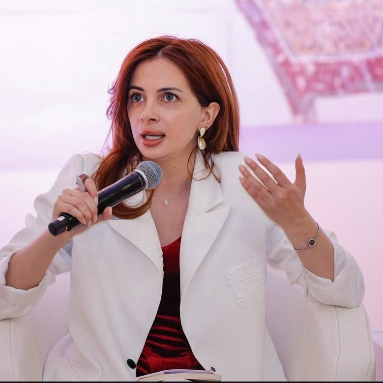 Ծառայություններ. Lucille Janinyan- Interpreter/ translator/ literature specialist