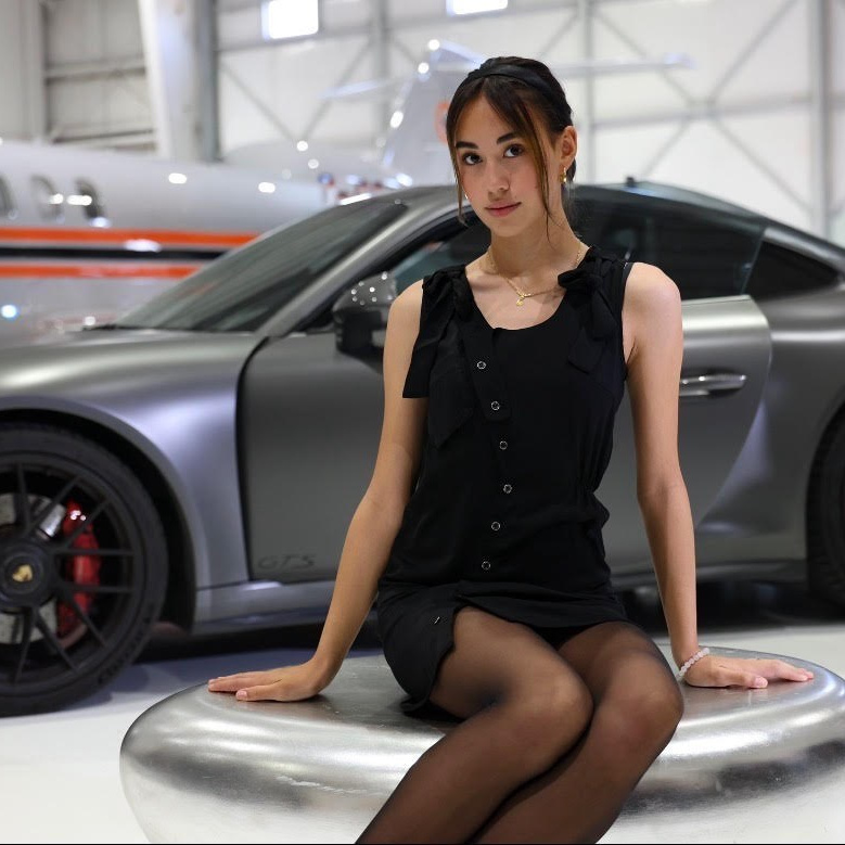 Qura Creative: The Visionaries Behind Styling, Photography, Fashion Direction & Visual Storytelling. Qura Creative — A Multidisciplinary Creative House for Styling, Fashion Direction, Photography & Visual Storytelling