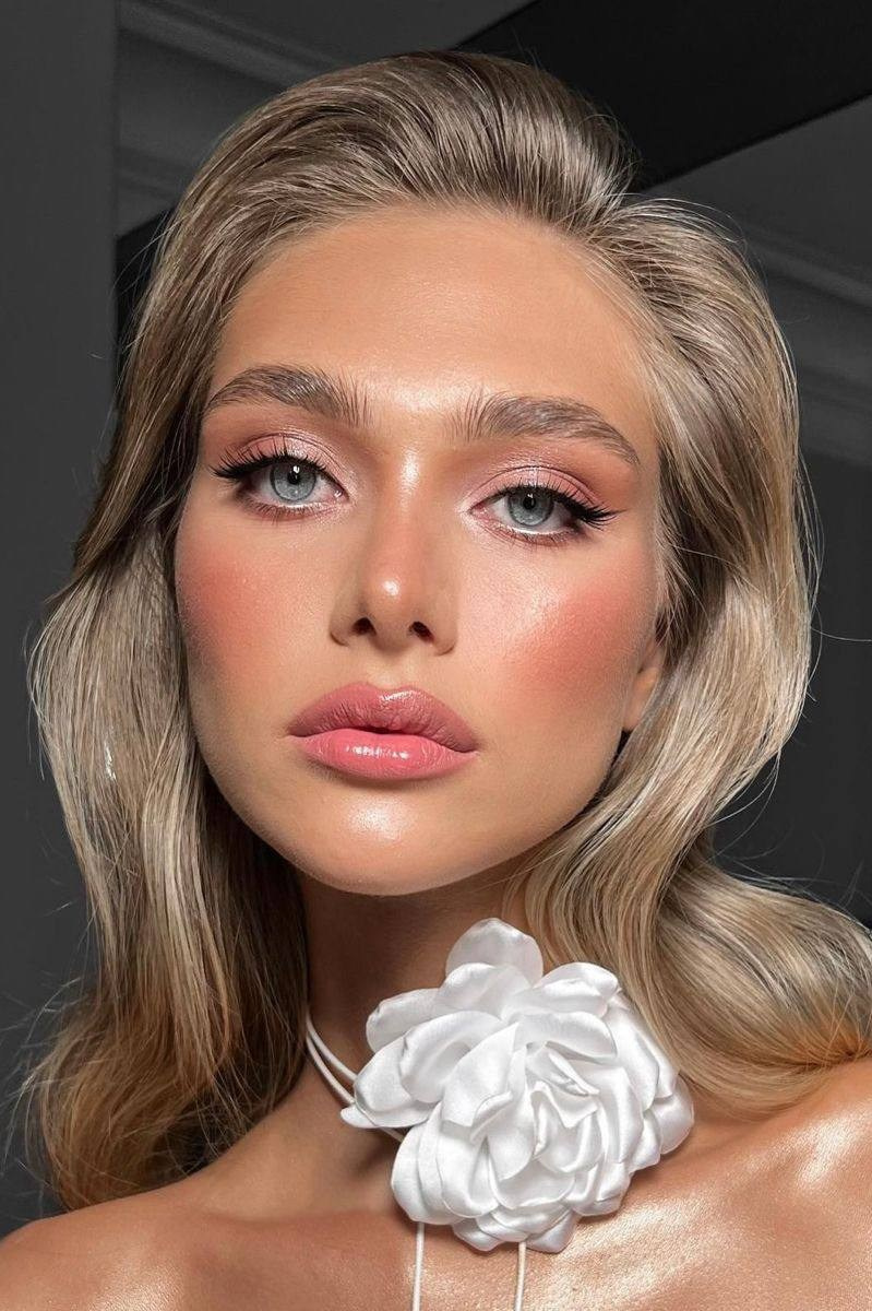 Makeup and hairstyle Tbilisi. Главная