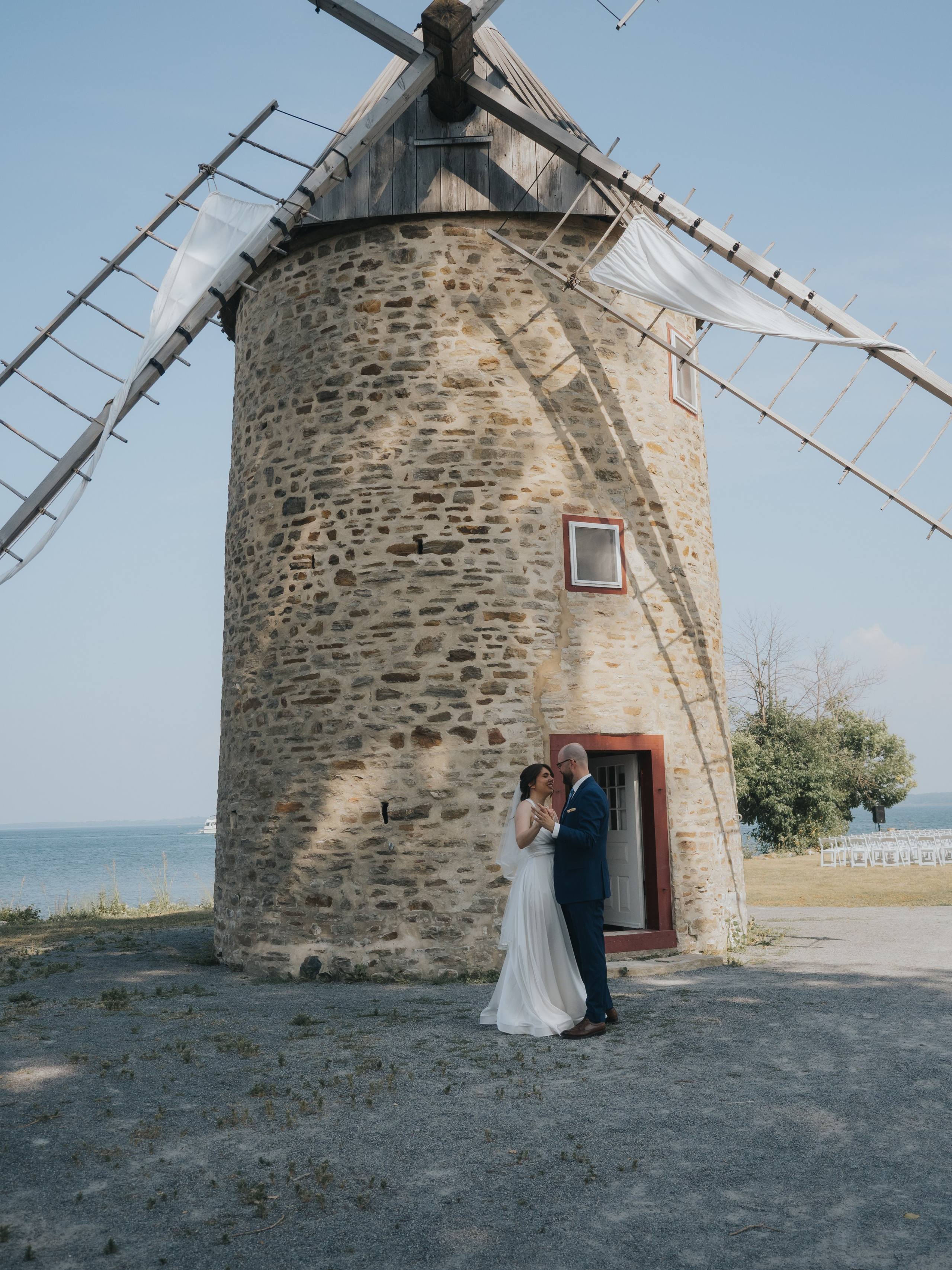 The most romantic rustic wedding venues in and around Montreal. Montreal Wedding Photographer — Muriel Oe Photo