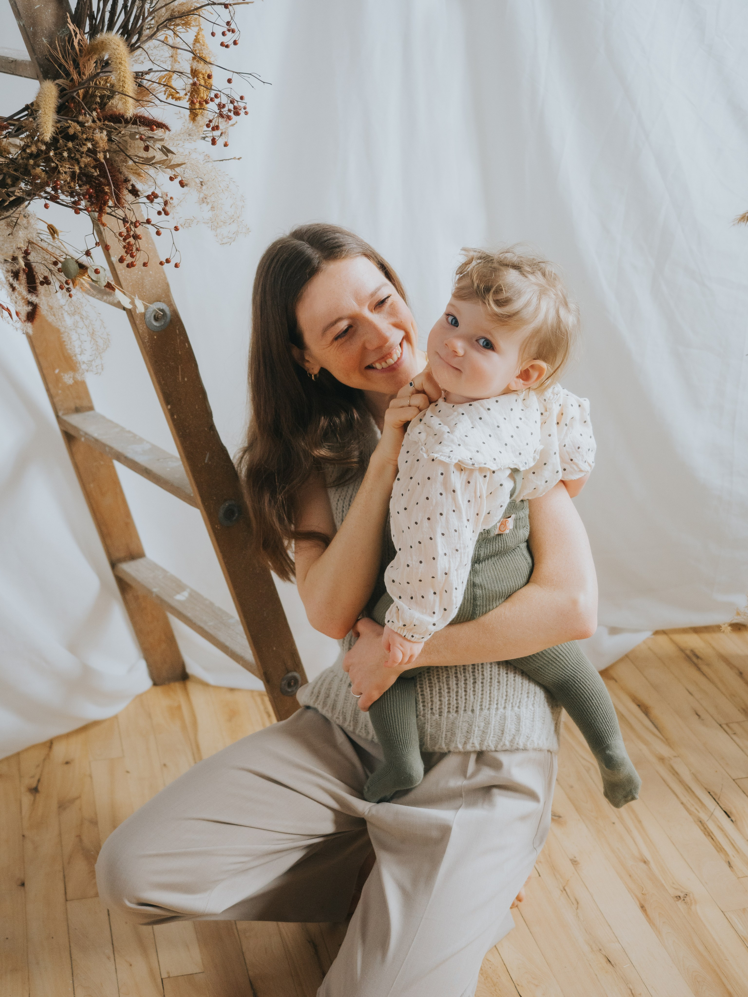 Mini Séances Fête des Mères - le cadeau parfait pour les mamans!. Mimosa Studios — Maternity & Family Photographer in Montreal