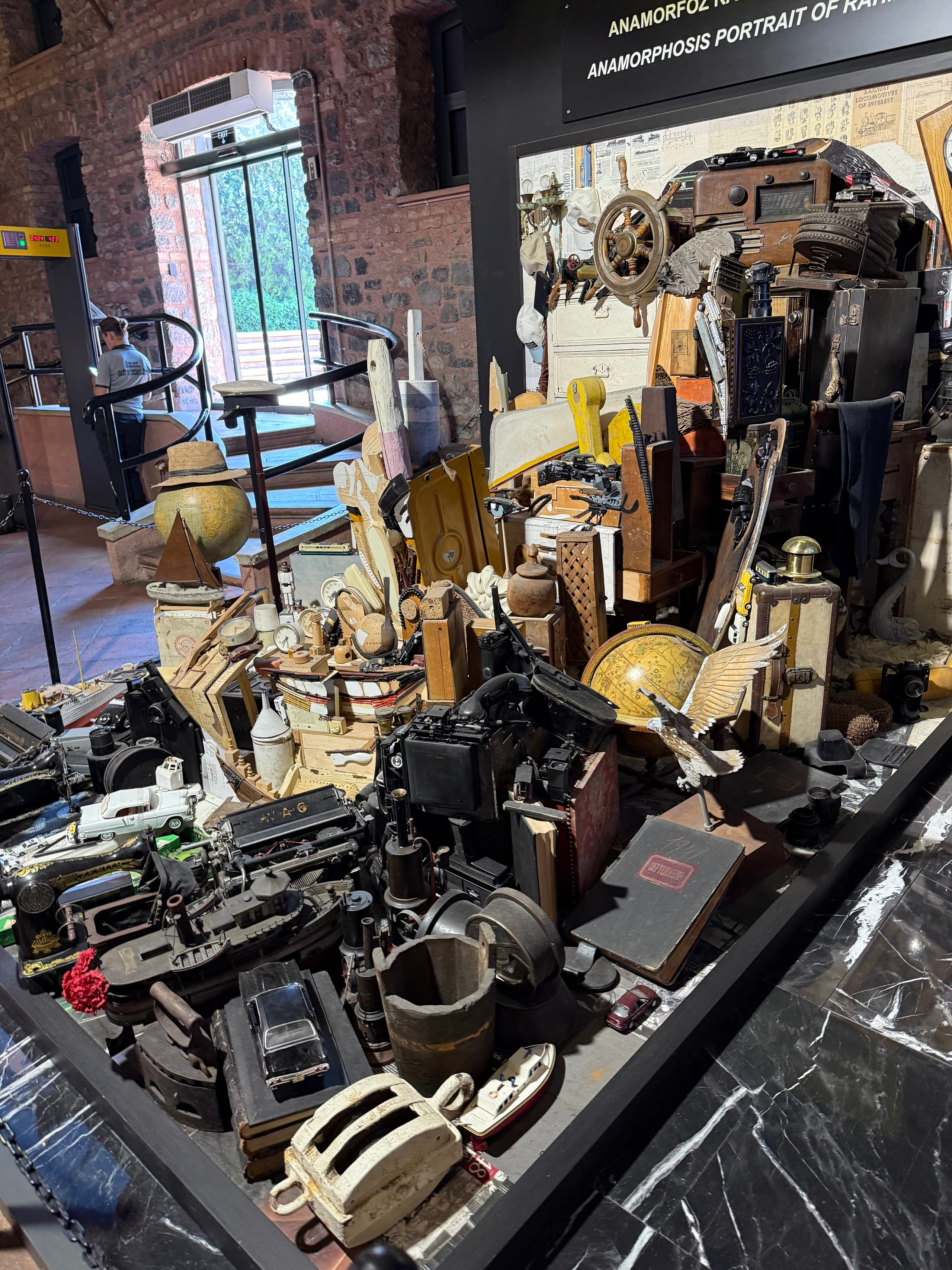 9 Tage in der Türkei: Entspannt und locker. Zwei Tage in jeder Stadt: Istanbul, Antalya, Kaş und ein Villenaufenthalt mit Bergblick